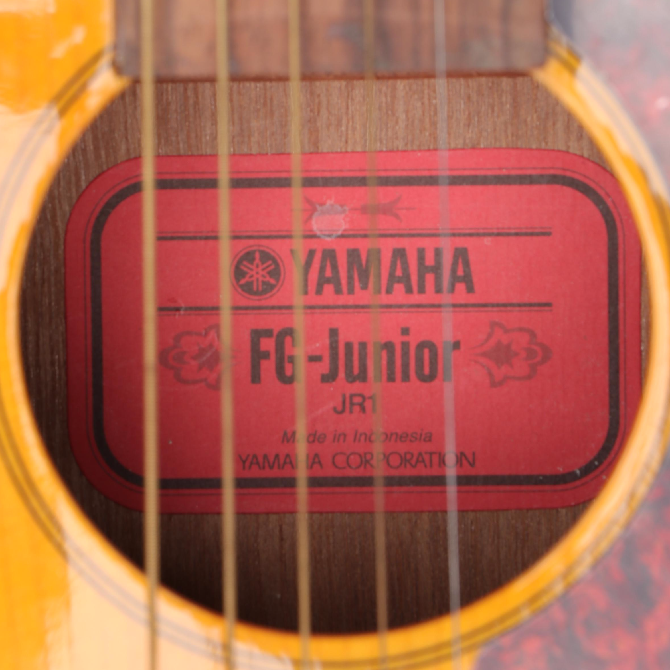 Yamaha FG-Junior JR1 Six-String Acoustic Guitar