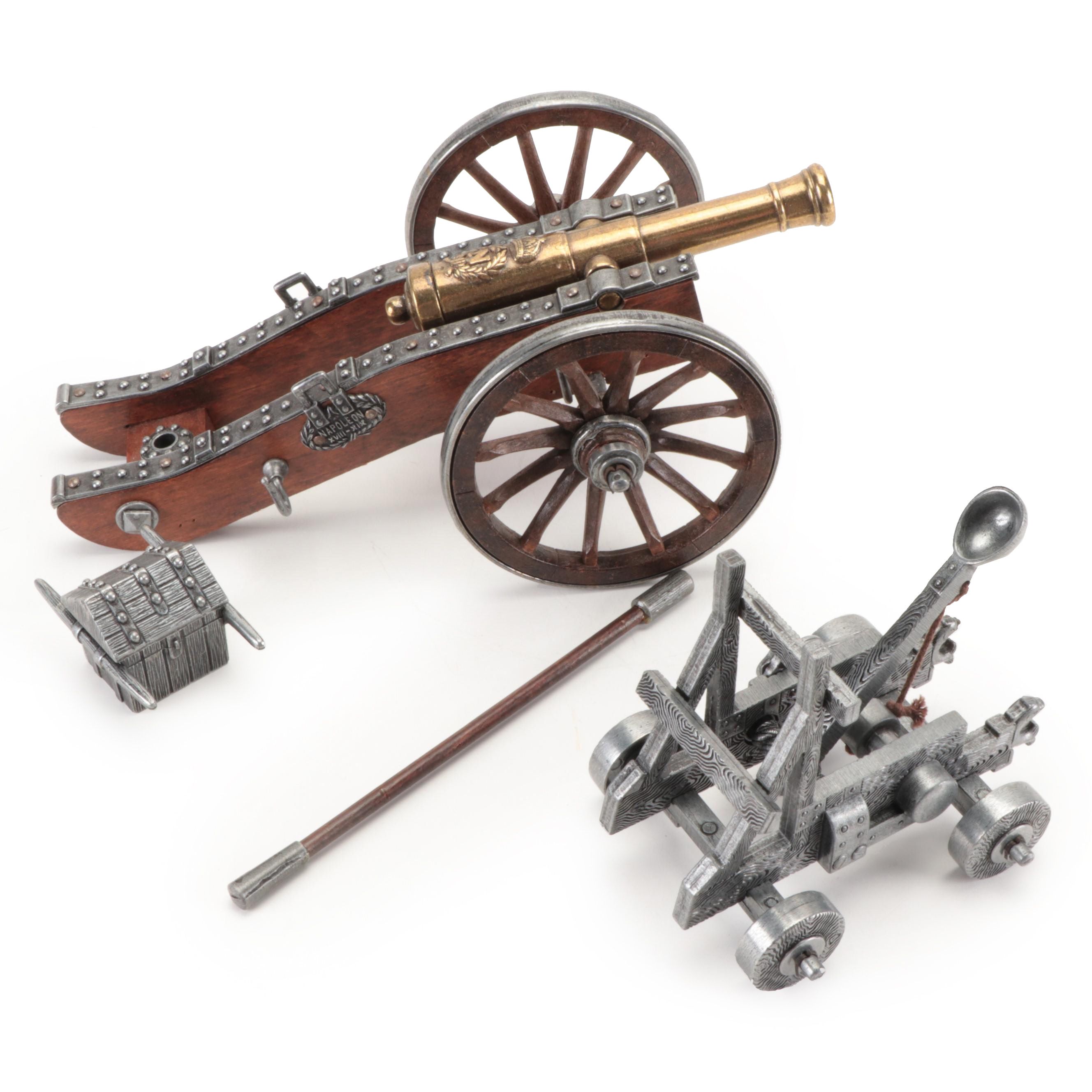 Denix Replica Napoleon Cannon With Catapult and Chest
