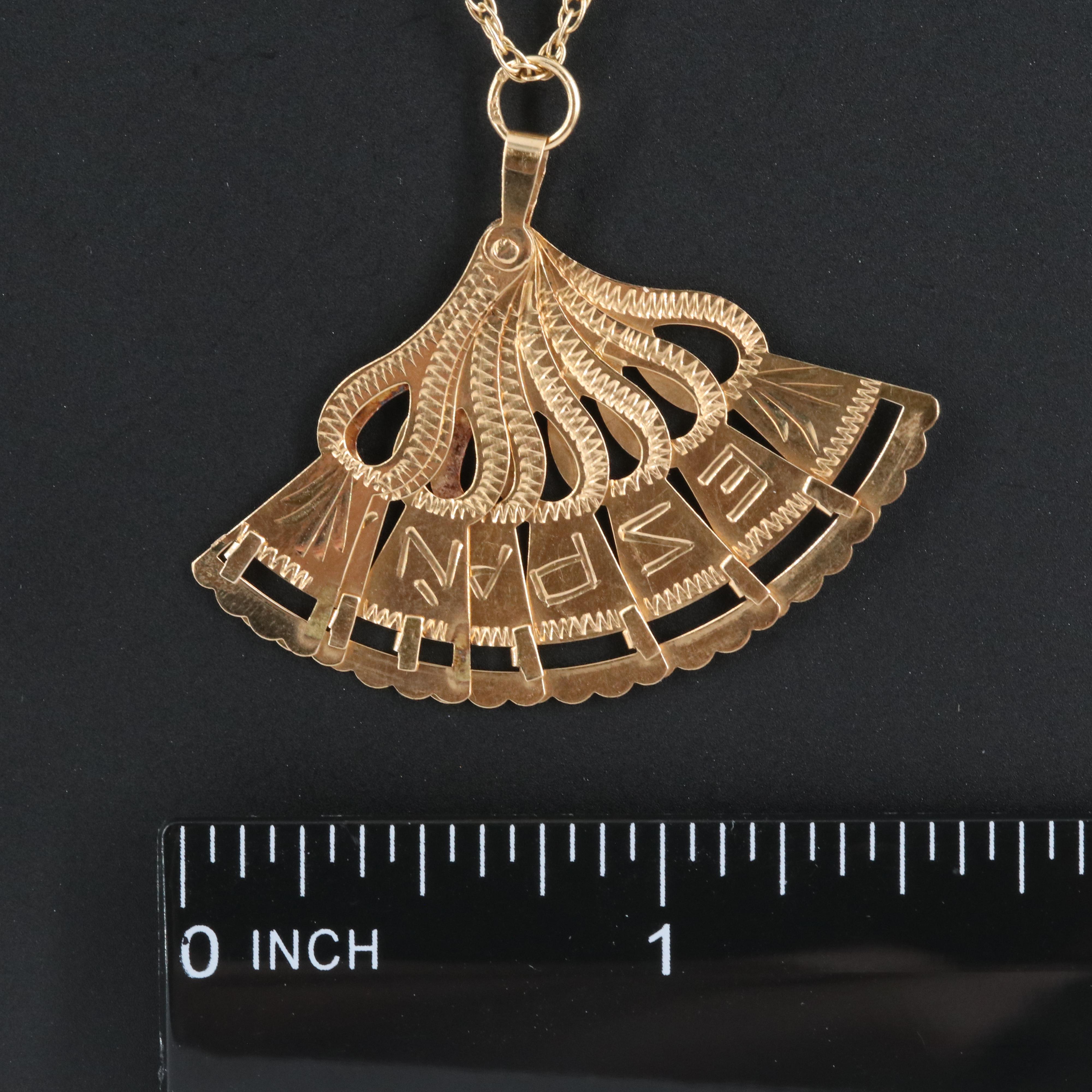 14K and 18K Malaga España Fan Necklace
