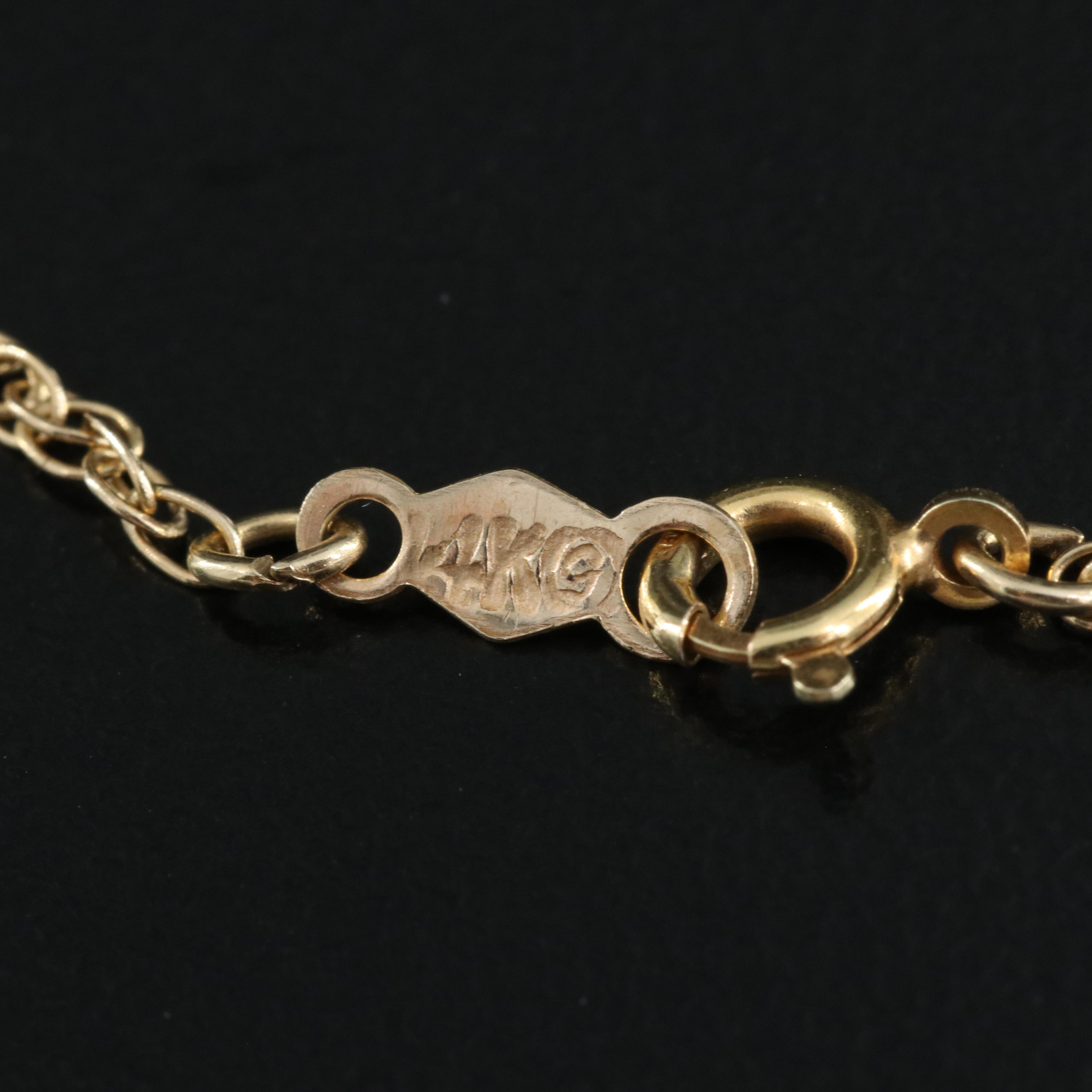 14K and 18K Malaga España Fan Necklace