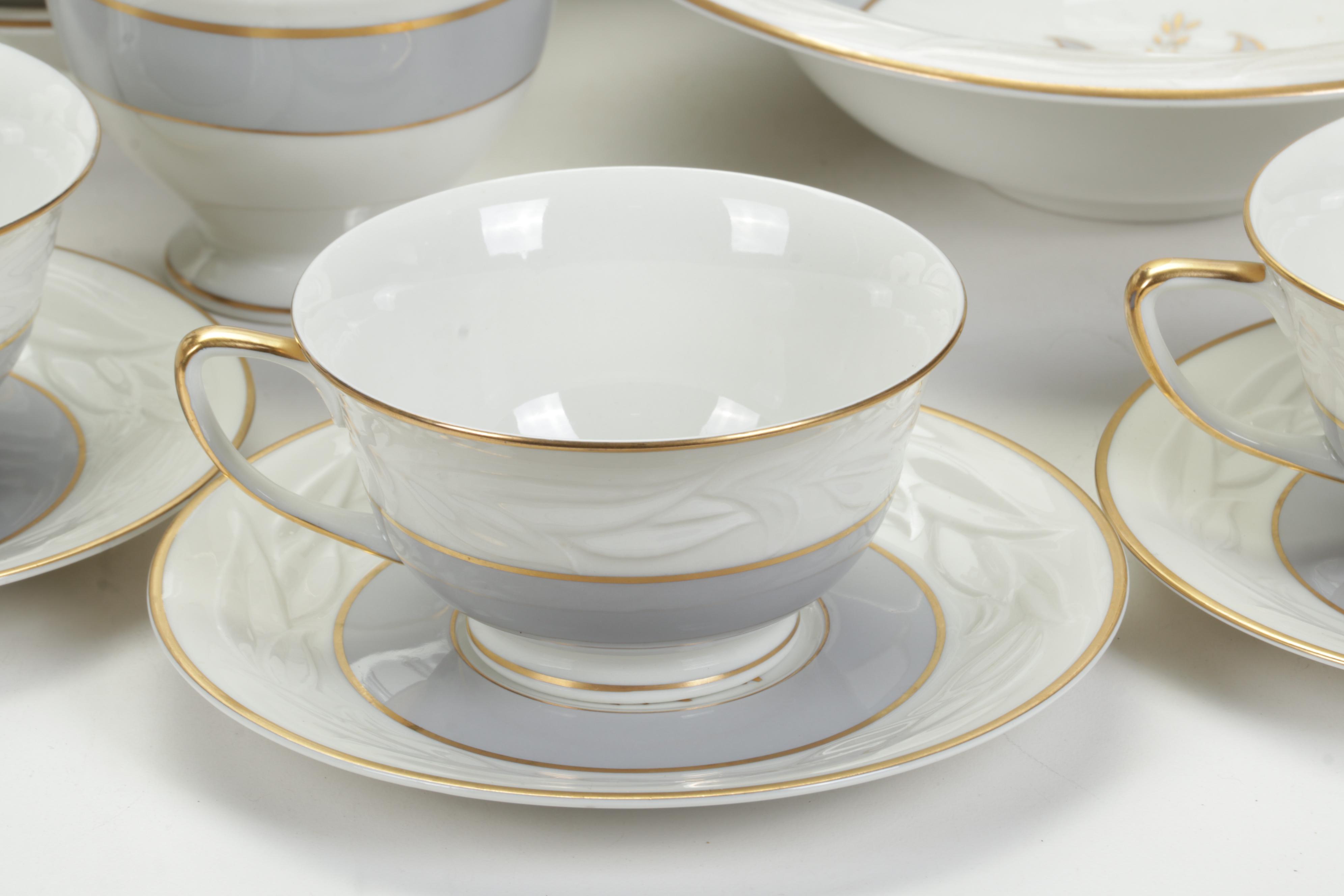 Royal Jackson "Brocade" Fine China Dinnerware, Mid- Late 20th Century