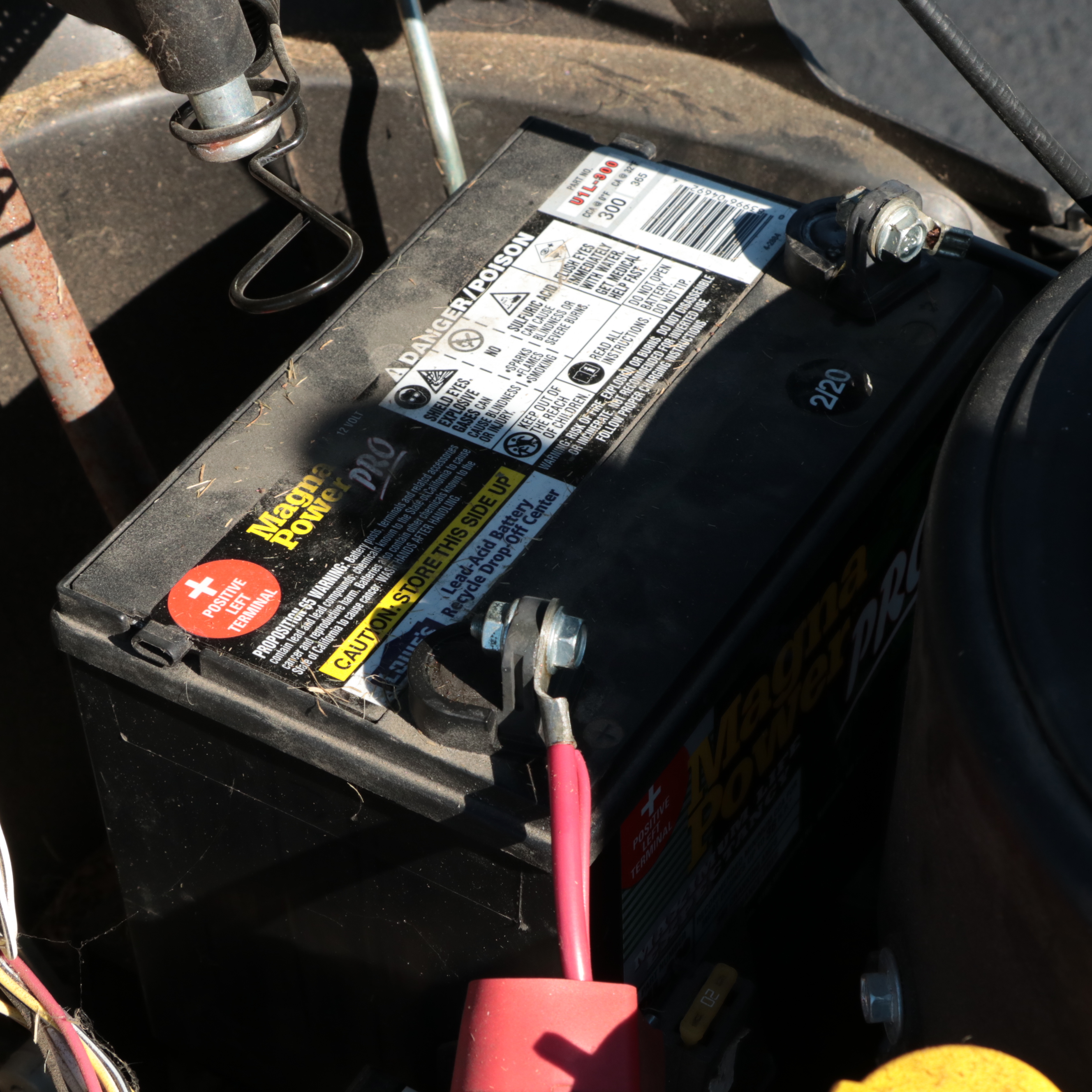 John Deere D125 Lawn Tractor with Bagger