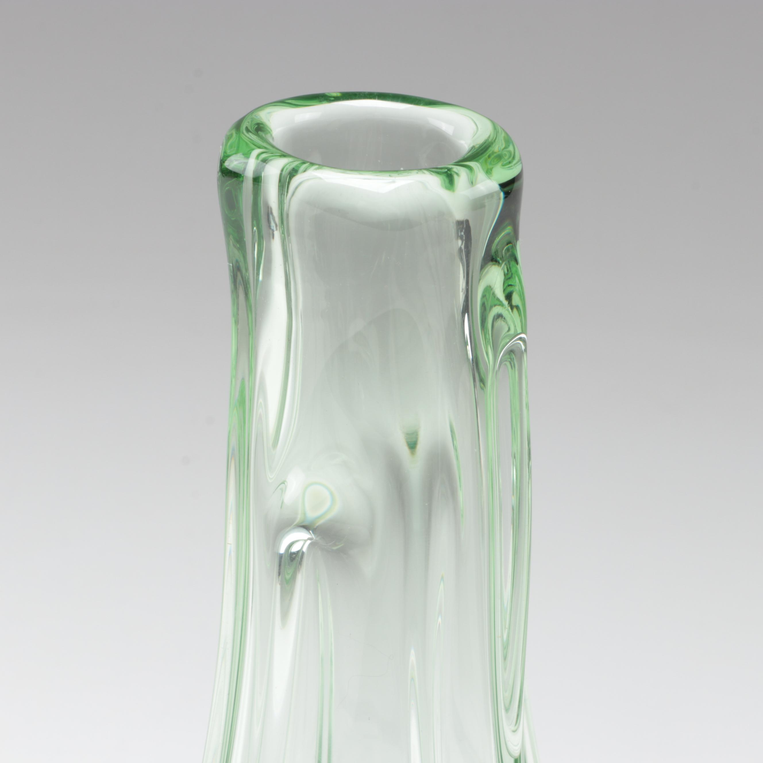 Dominick Labino Handblown Green Organic Form Studio Art Glass Vase, 1972