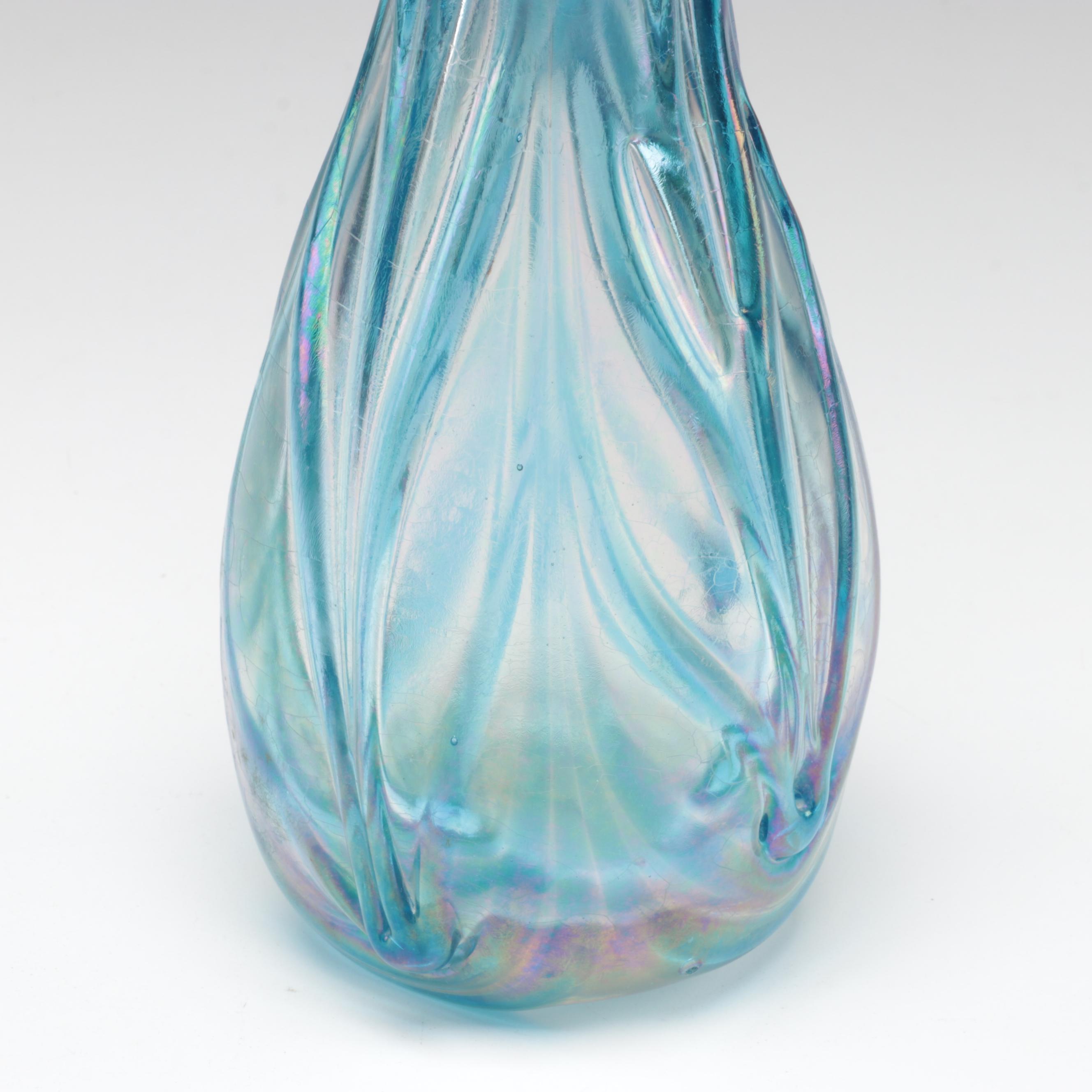 Dominick Labino Blown Blue Iridescent Feathered and Crackled Glass Vase, 1967