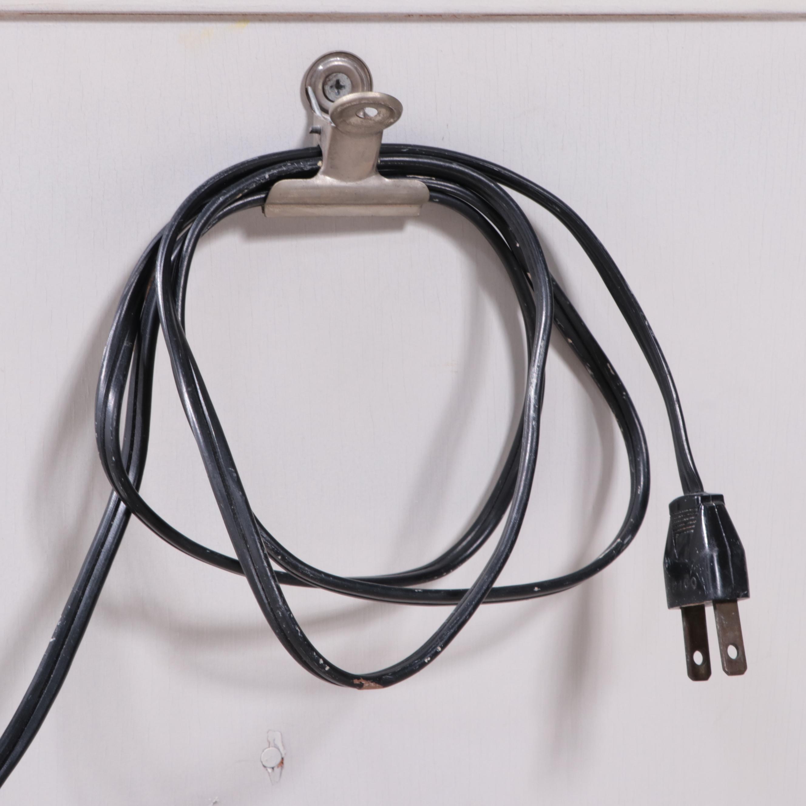 Riccar Model 7500 "Super-Stretch" Sewing Machine Cabinet