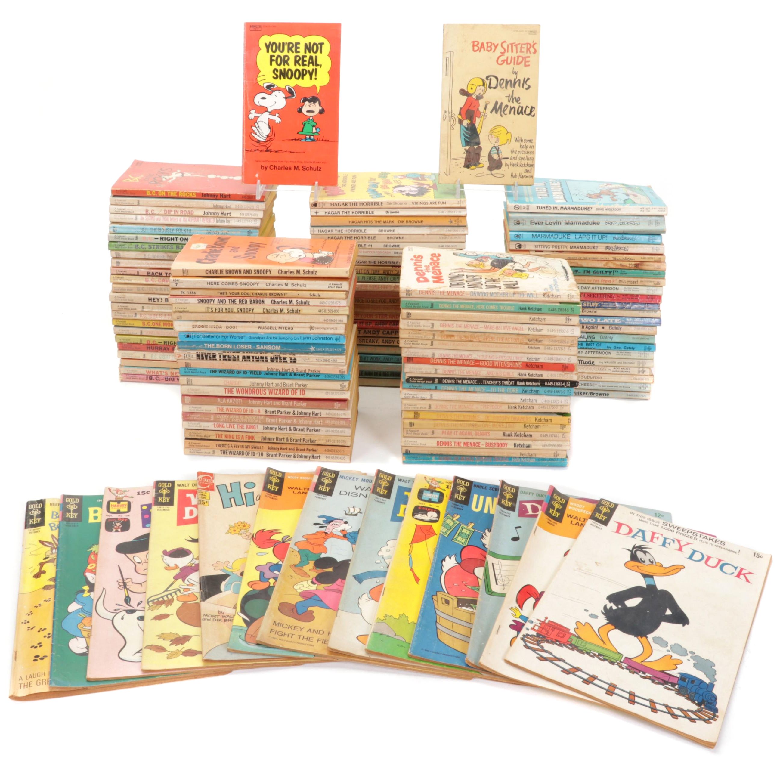 Sunday Funnies Pocket Books & Comics Feat. "Peanuts", "Dennis the Menace" & More