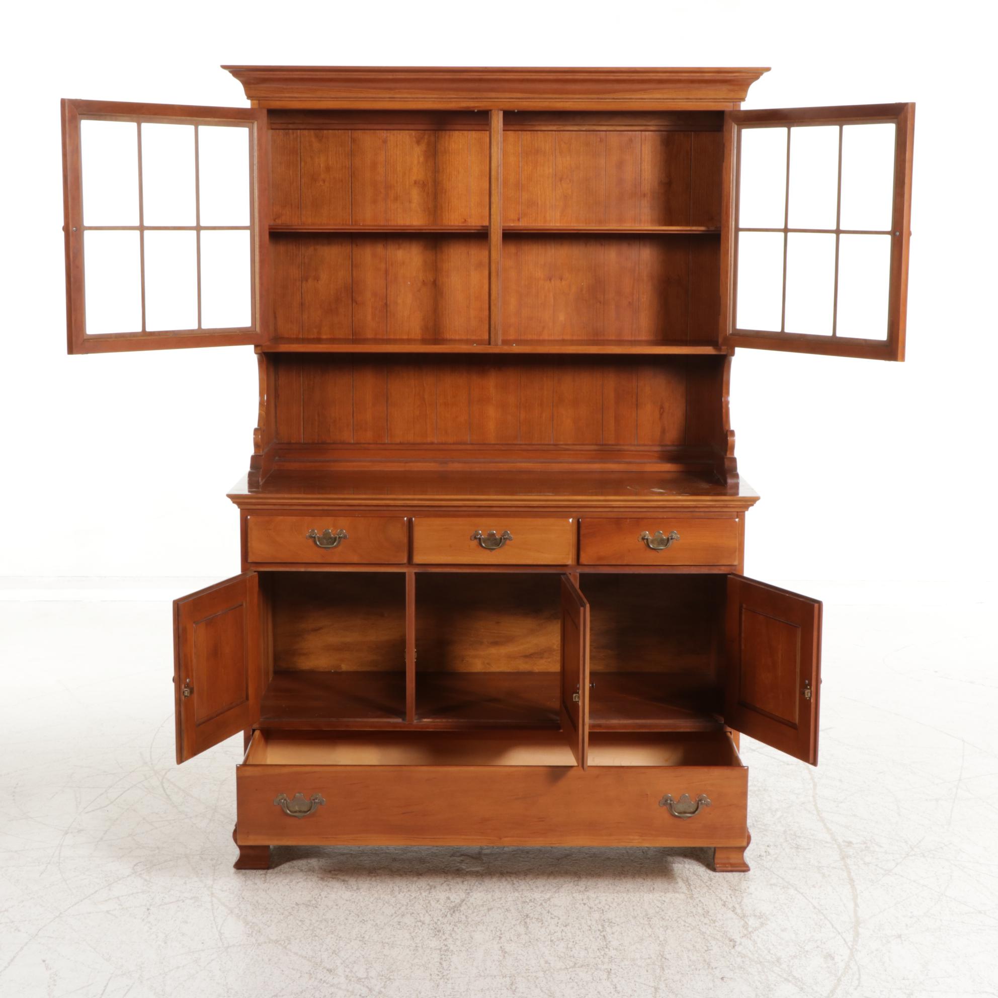 Thomasville "Welsh Valley" Cherry Sideboard and China Hutch, Late 20th Century