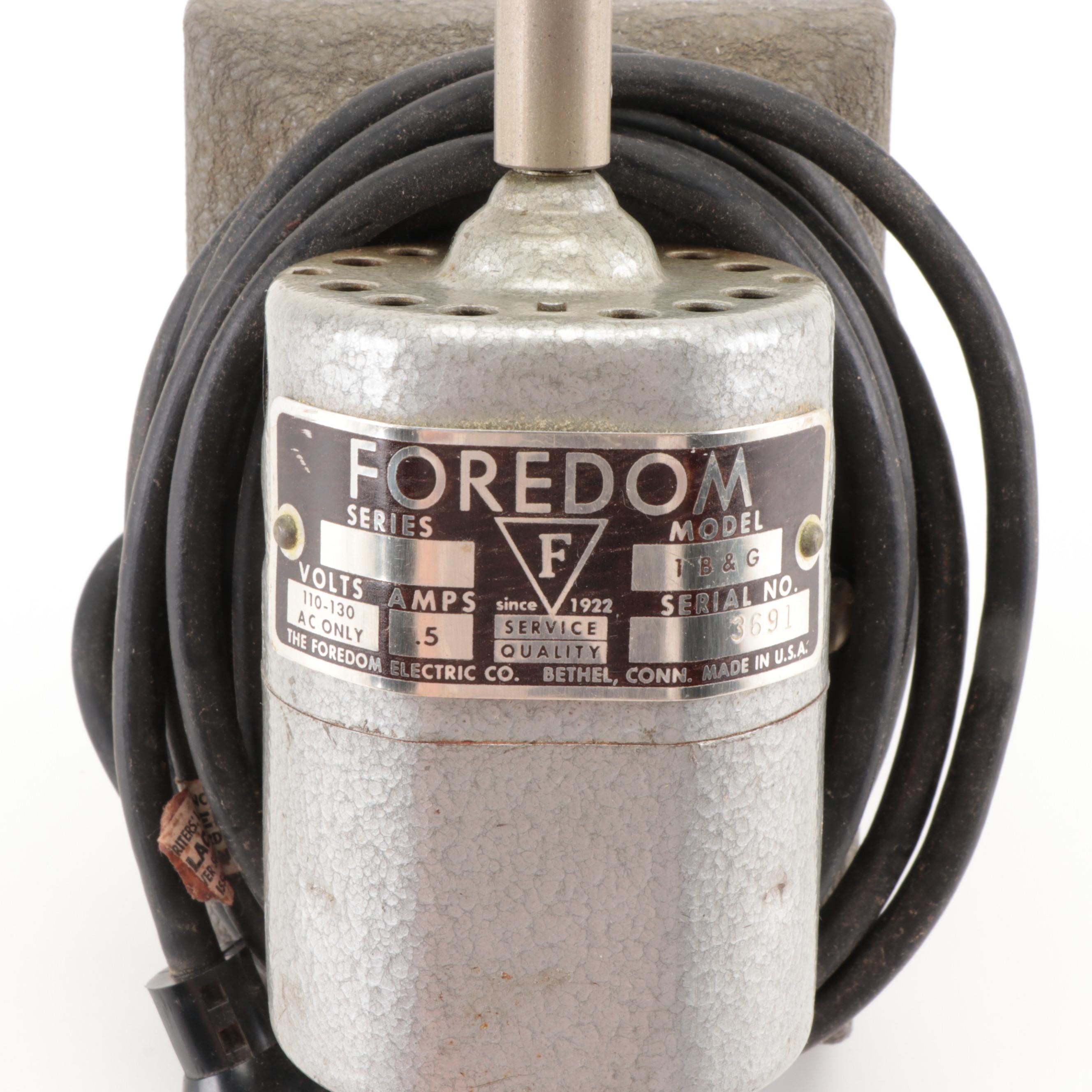 Foredom Buffing Polishing Bench Lathe With Technical Benchtop Clamps and Tools