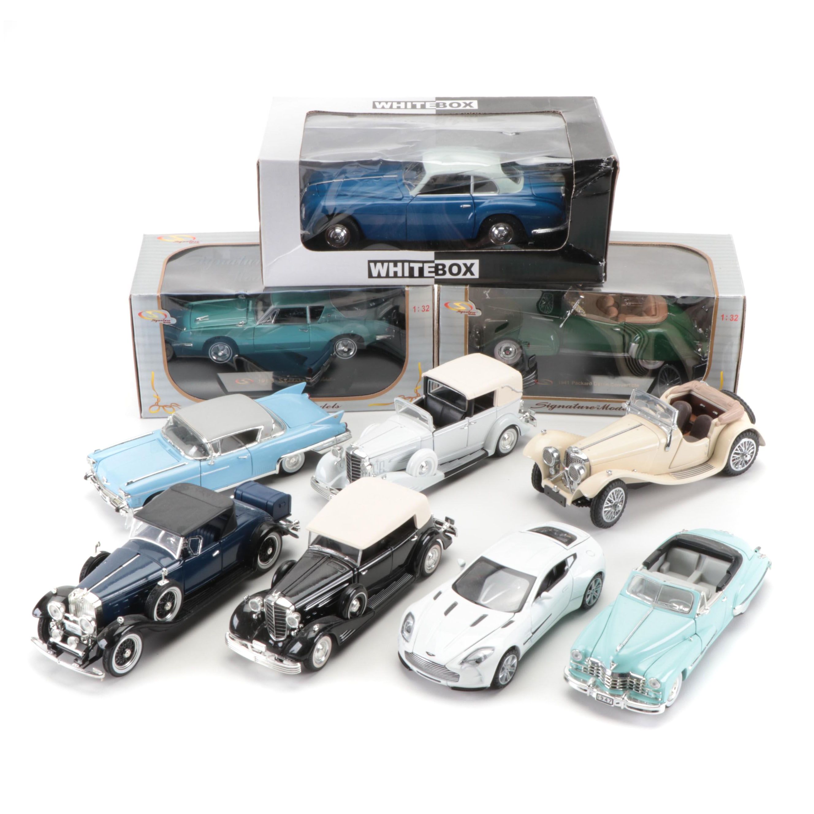 Whitebox, Signature Models Diecast Model Sedans, Sports Cars with Alfa Romeo