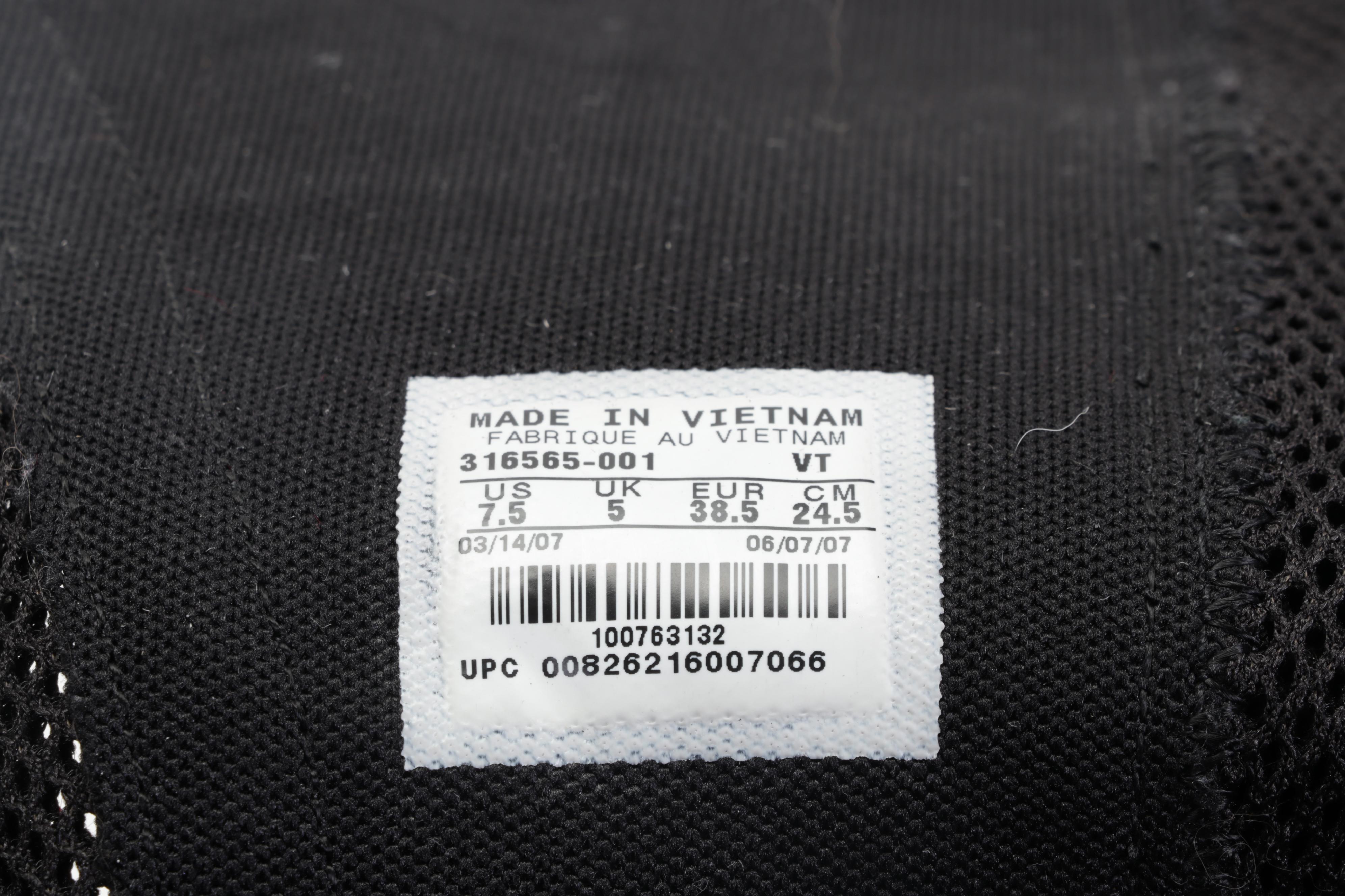 Nike Black Patent Leather and Mesh Calf Boots