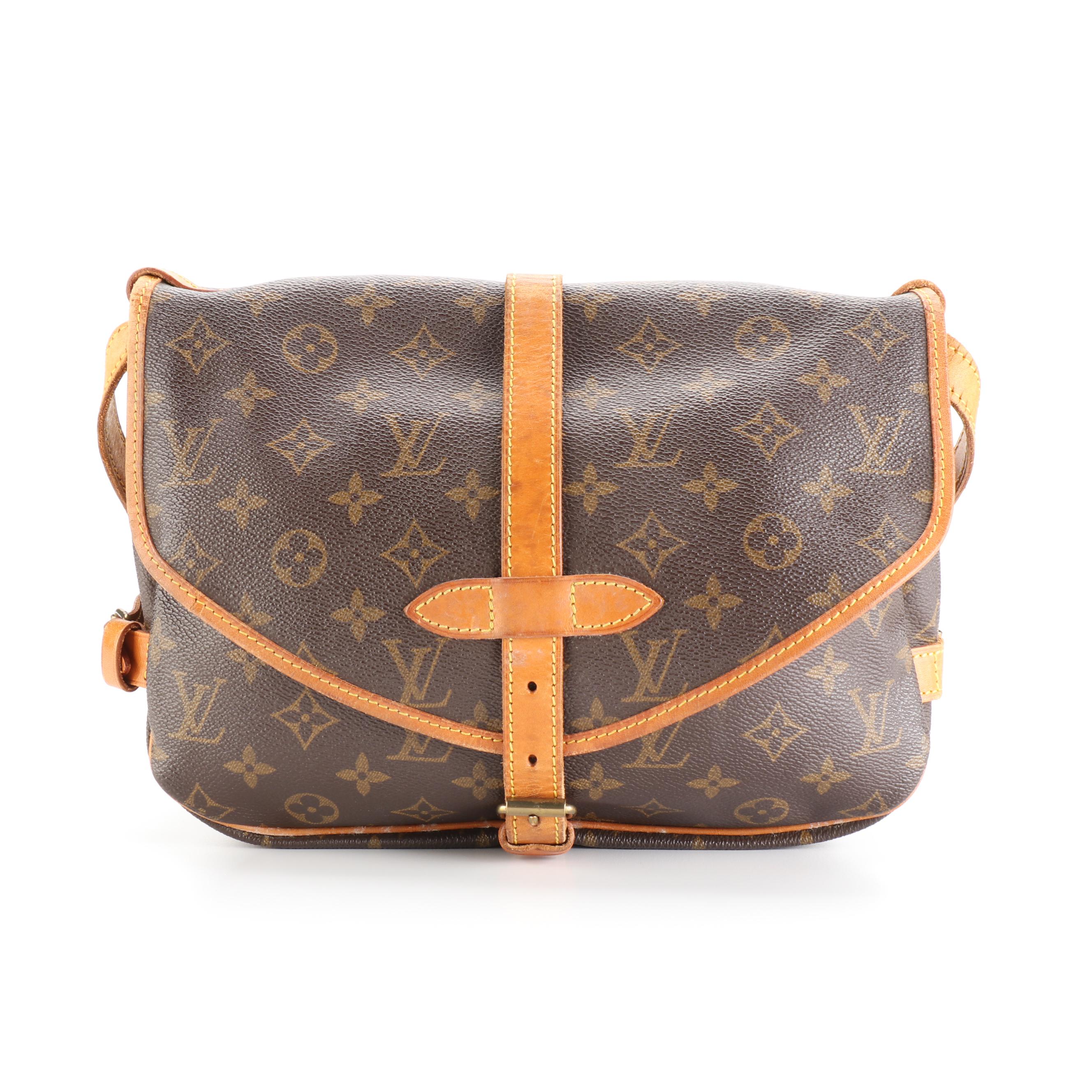 Louis Vuitton Saumur 30 Messenger Bag in Monogram Canvas and Leather