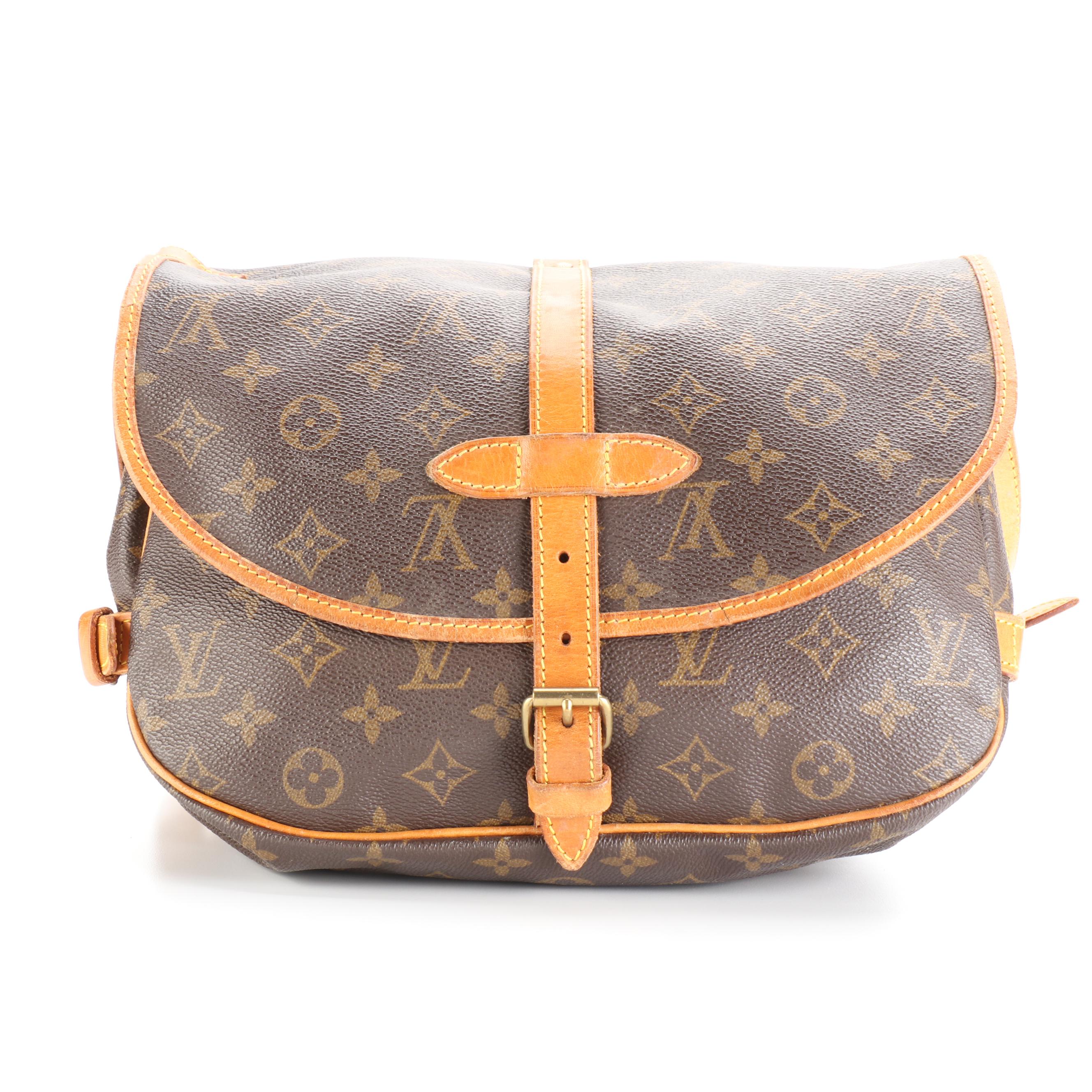 Louis Vuitton Saumur 30 Messenger Bag in Monogram Canvas and Leather