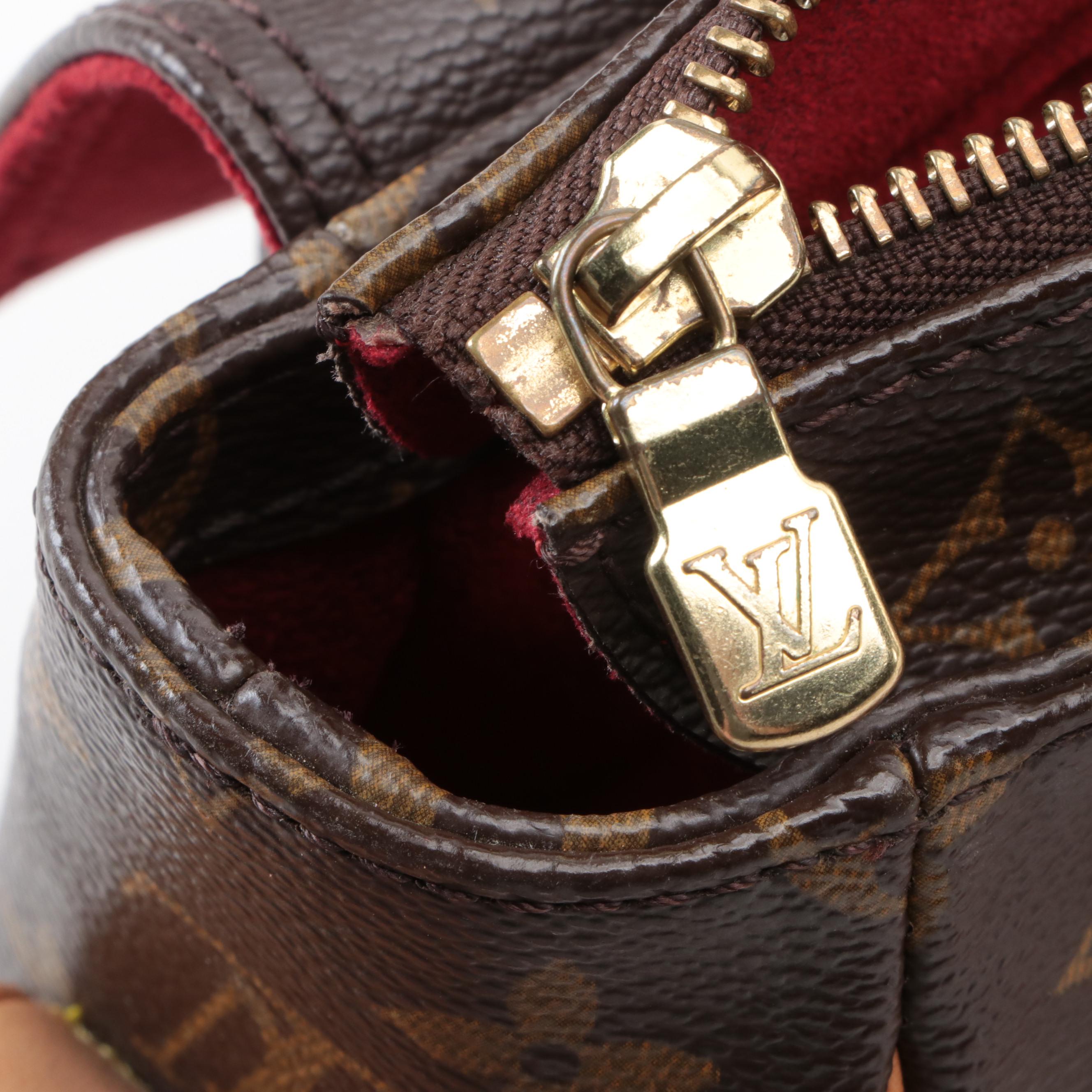 Louis Vuitton Viva Cite GM Shoulder Bag in Monogram Canvas and Leather