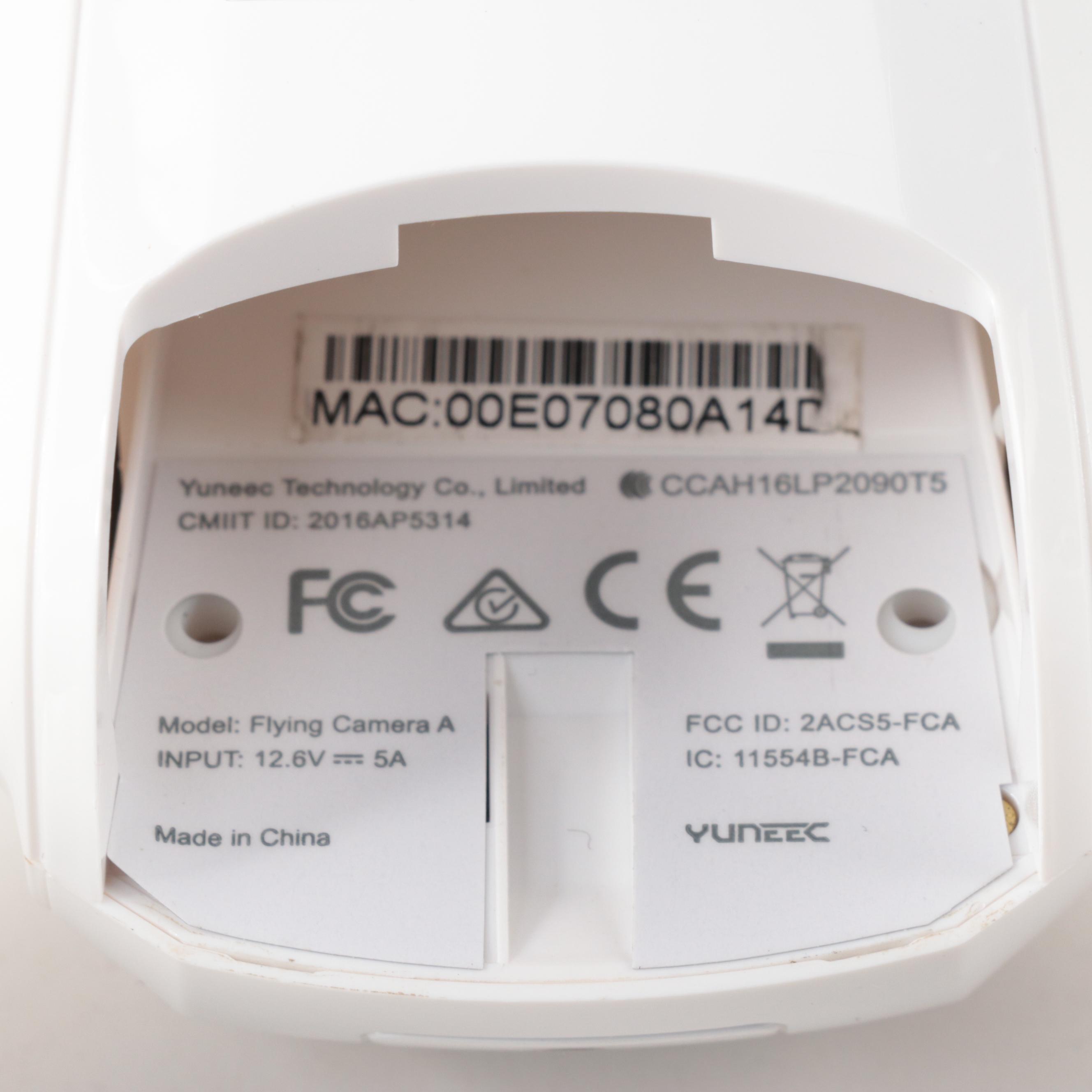 Yuneec "Breeze 4K" Flying Camera Smart Drone in Carrying Case