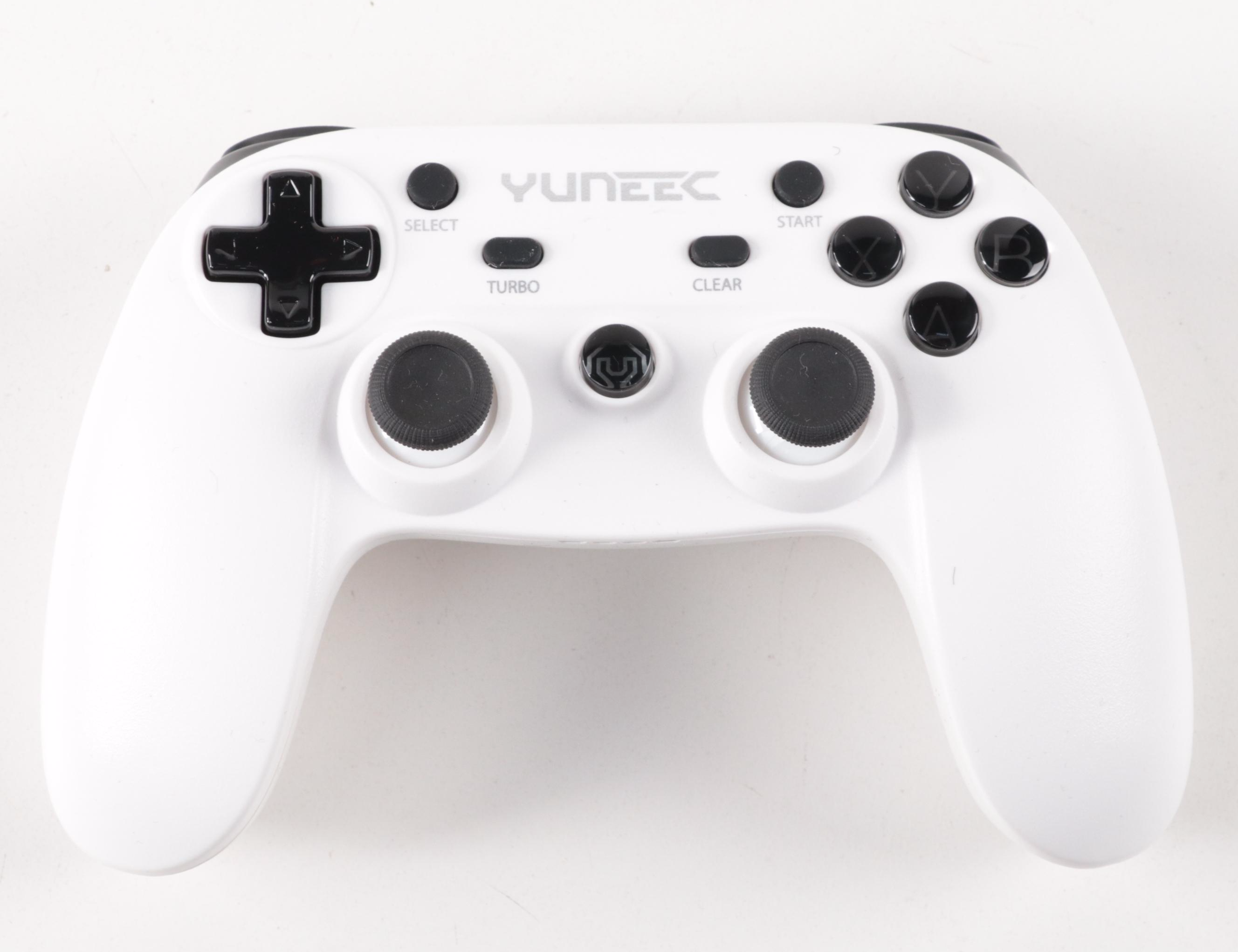 Yuneec "Breeze 4K" Flying Camera Smart Drone in Carrying Case