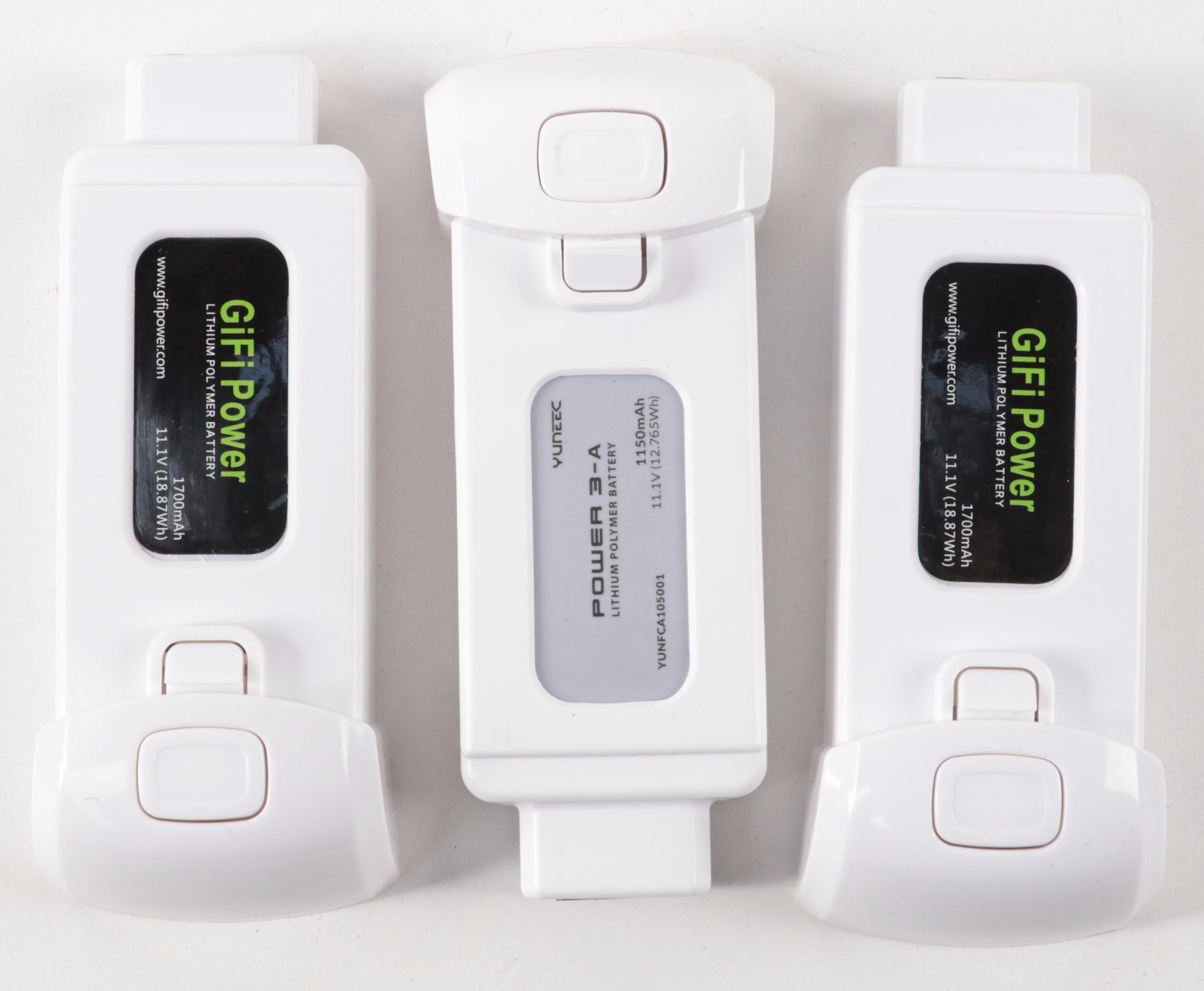 Yuneec "Breeze 4K" Flying Camera Smart Drone in Carrying Case