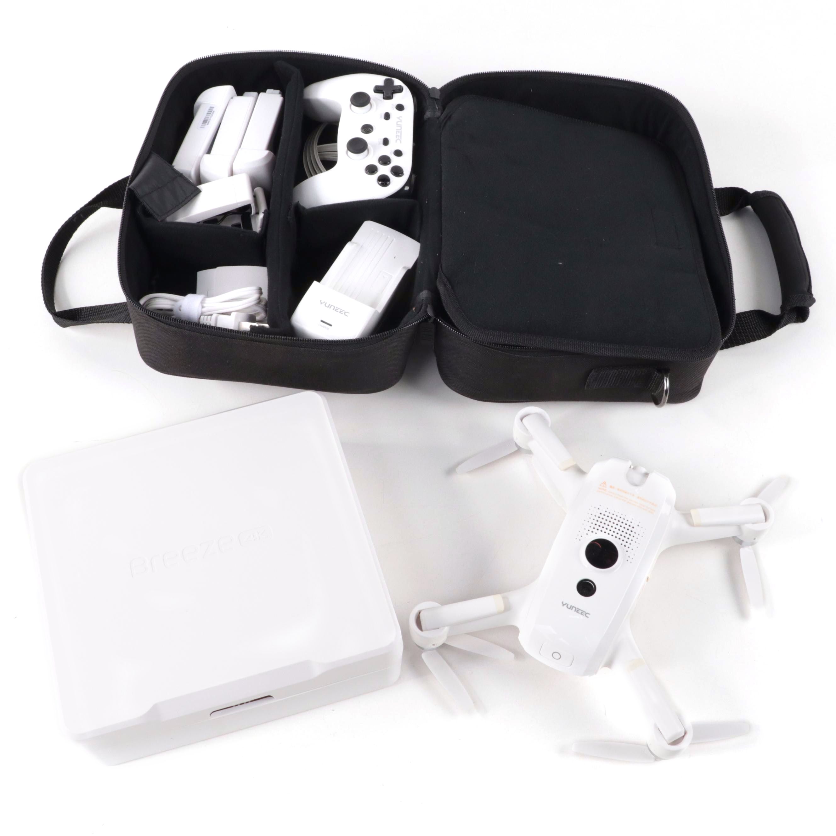 Yuneec "Breeze 4K" Flying Camera Smart Drone in Carrying Case