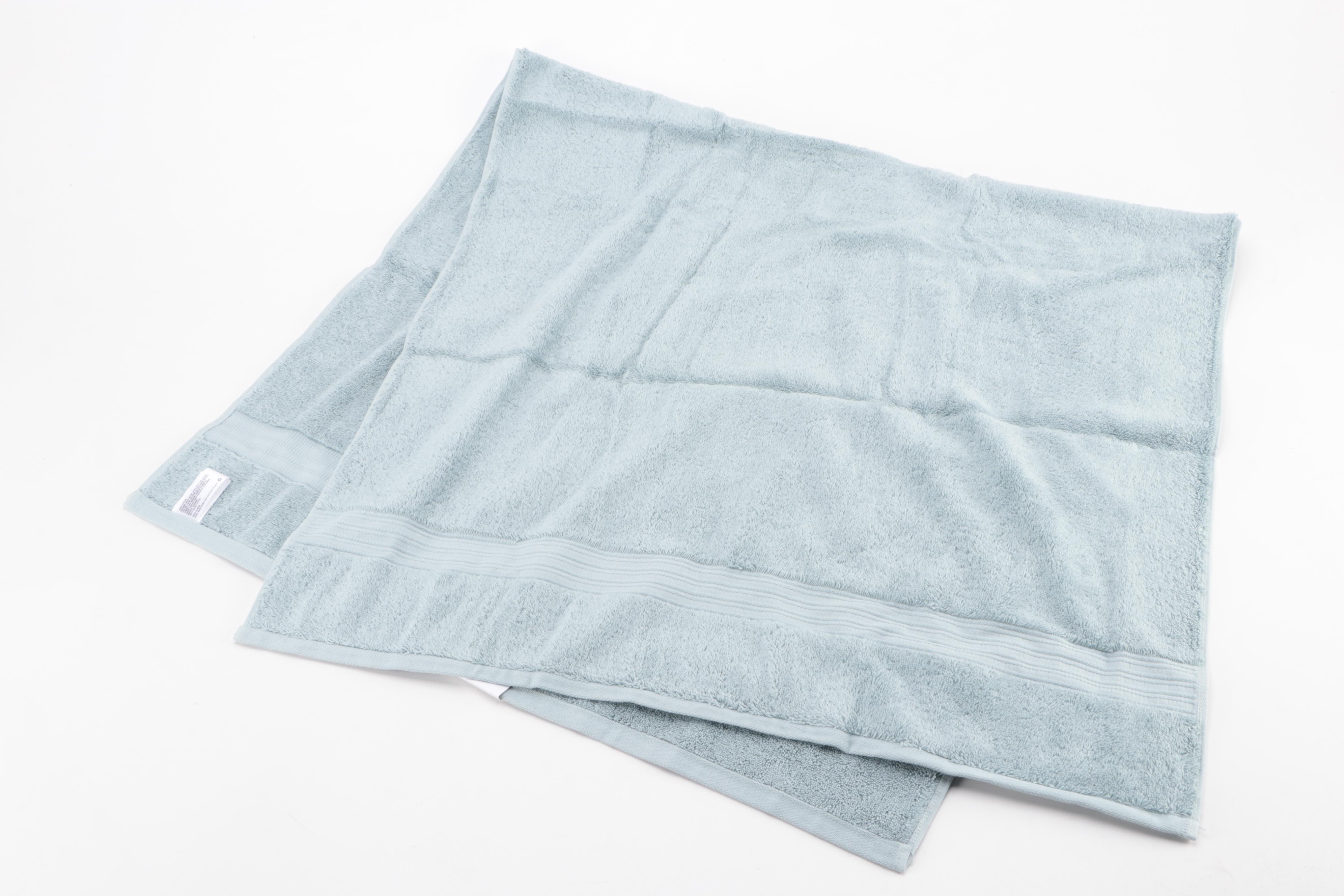 Set of Eight Aqua Total Fresh Bath Towels