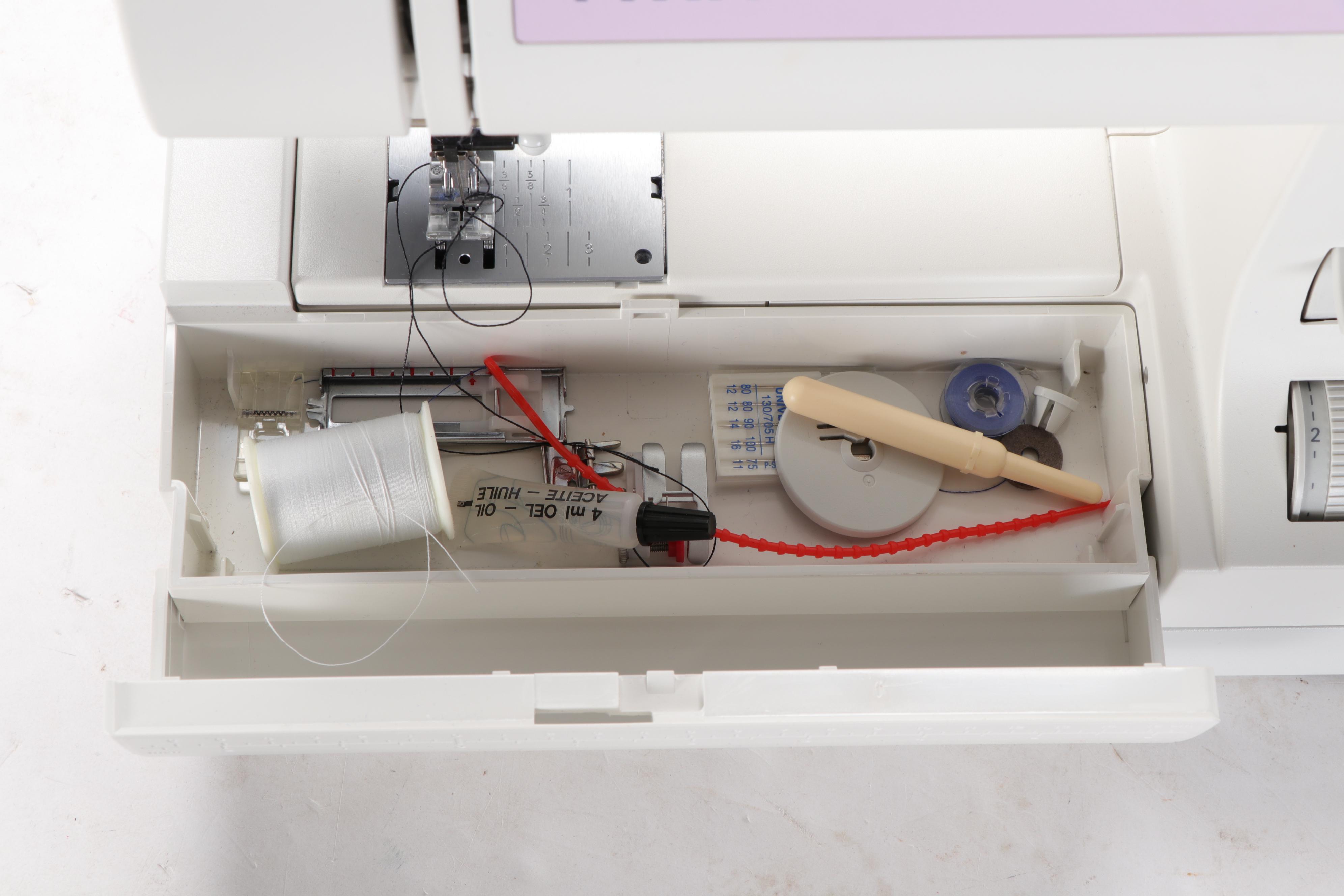 Pfaff select™ 1530 Electric Sewing Machine