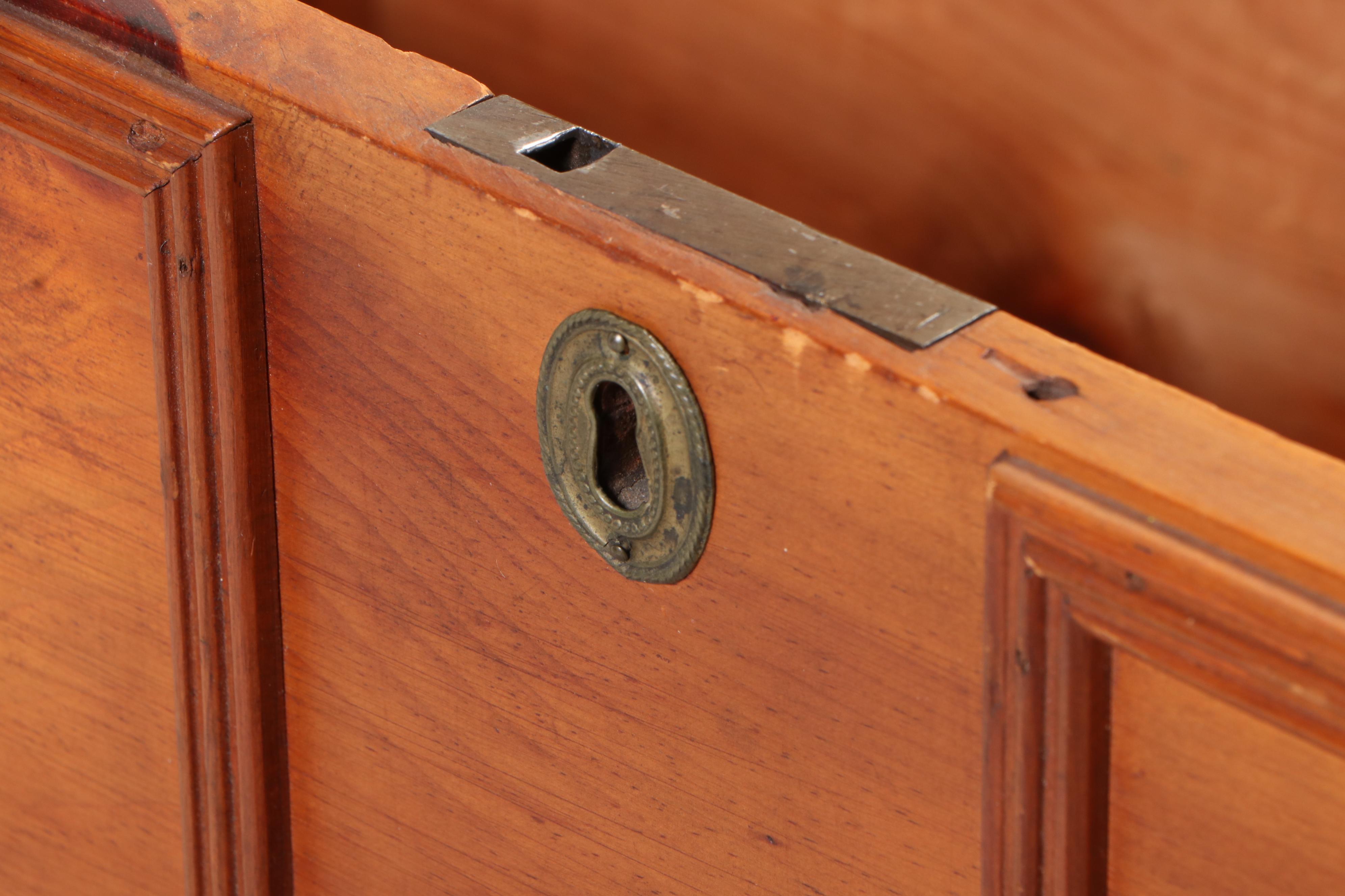 American Primitive Pine Mule Chest, Early 19th Century