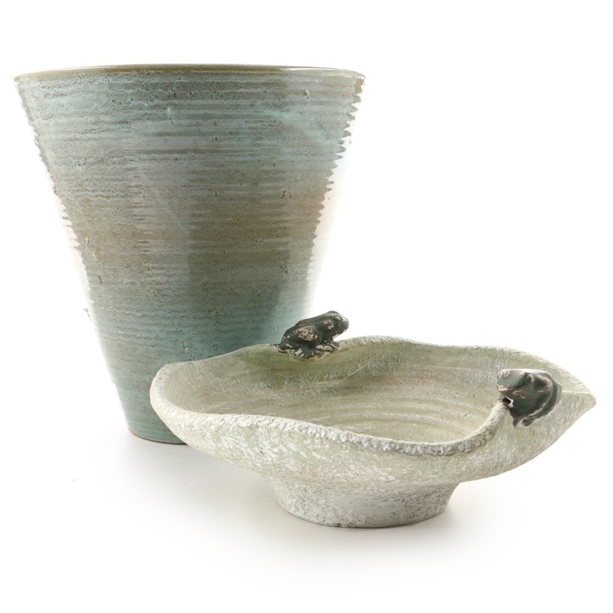 Textured Matte Glaze Frog Bowl and Gloss Ribbed Earthenware Pot