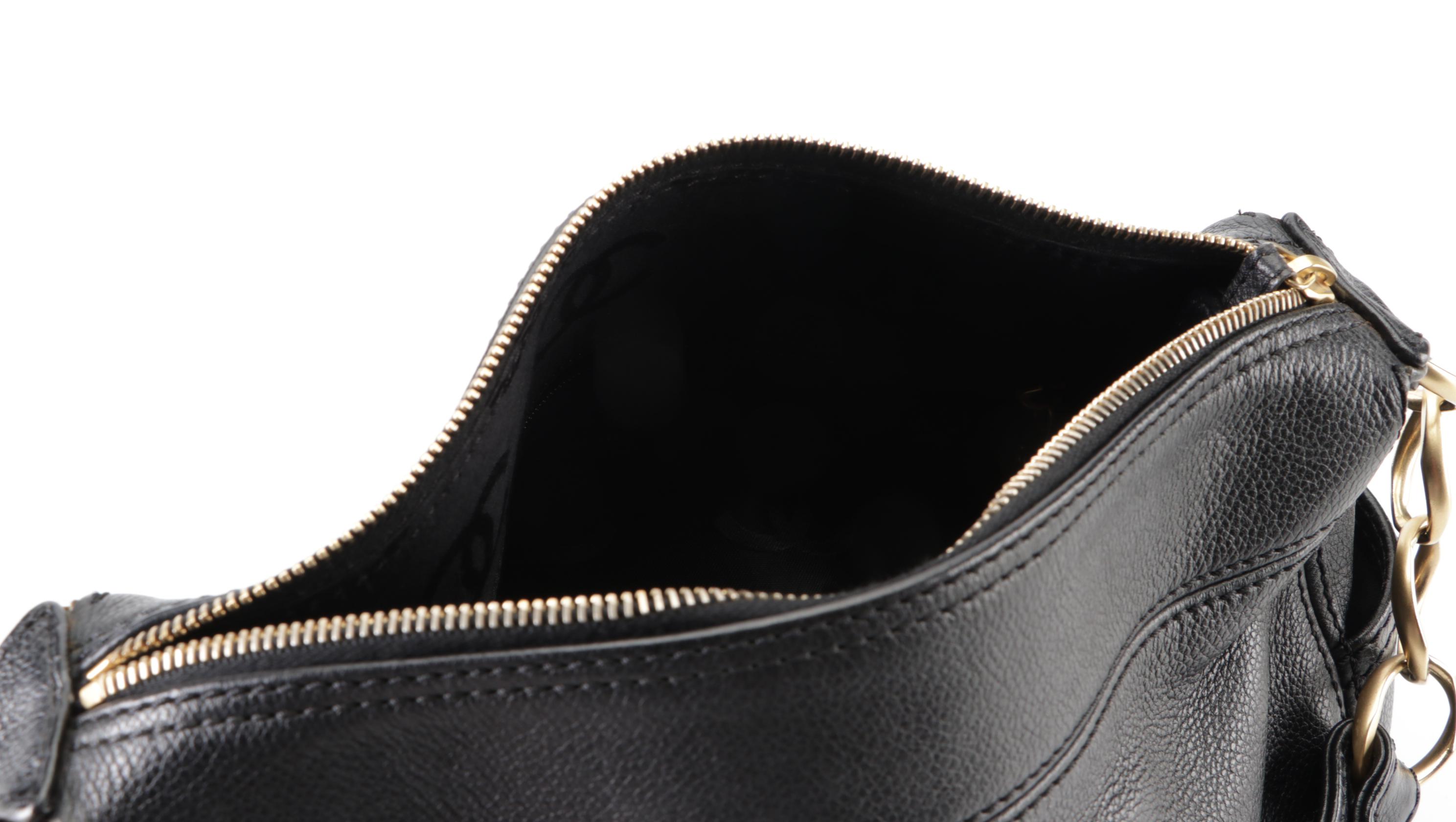 Chanel Chain Link Shoulder Bag in Black Caviar Leather