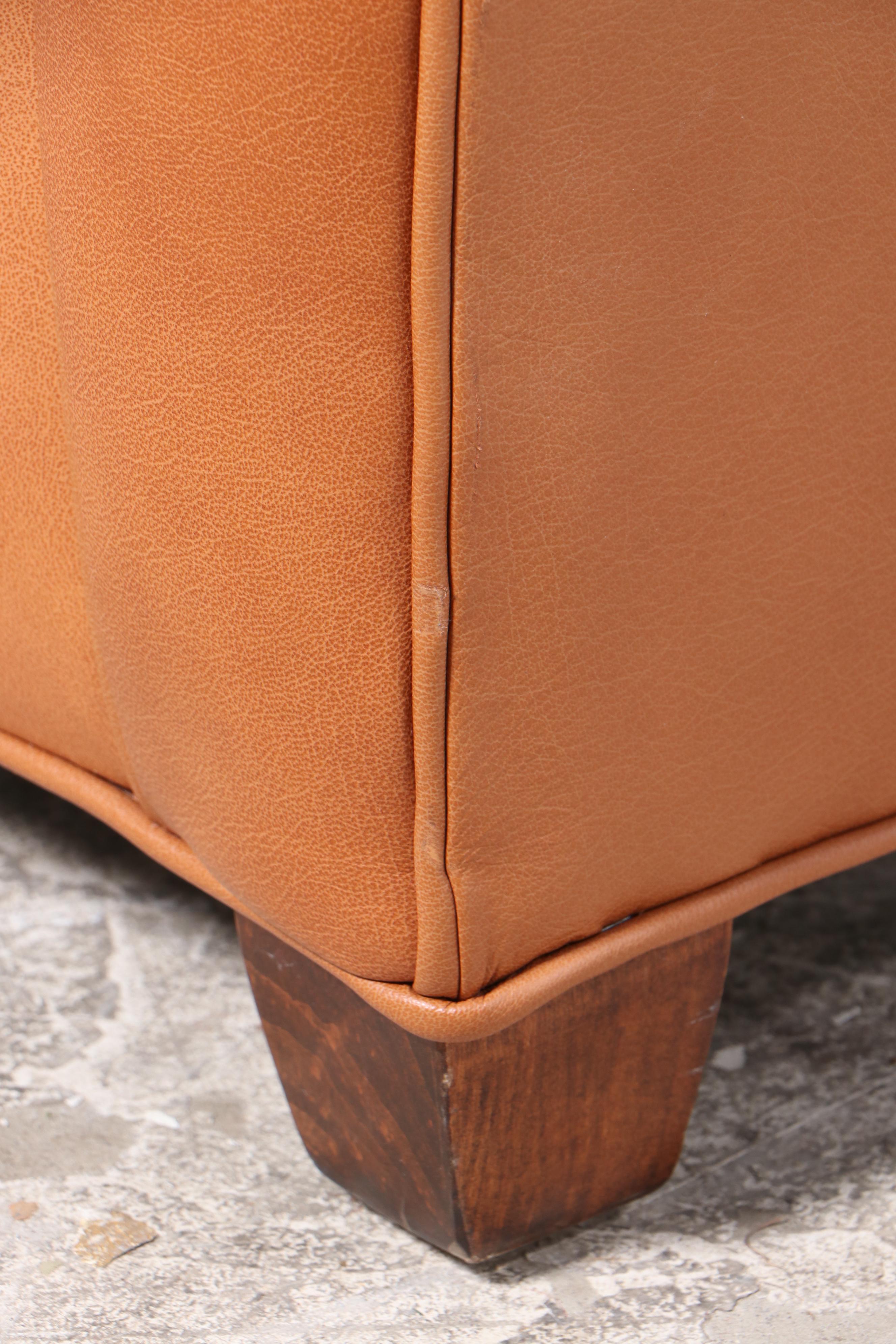 Ethan Allen Brown Leather Roll-Arm Club Chair