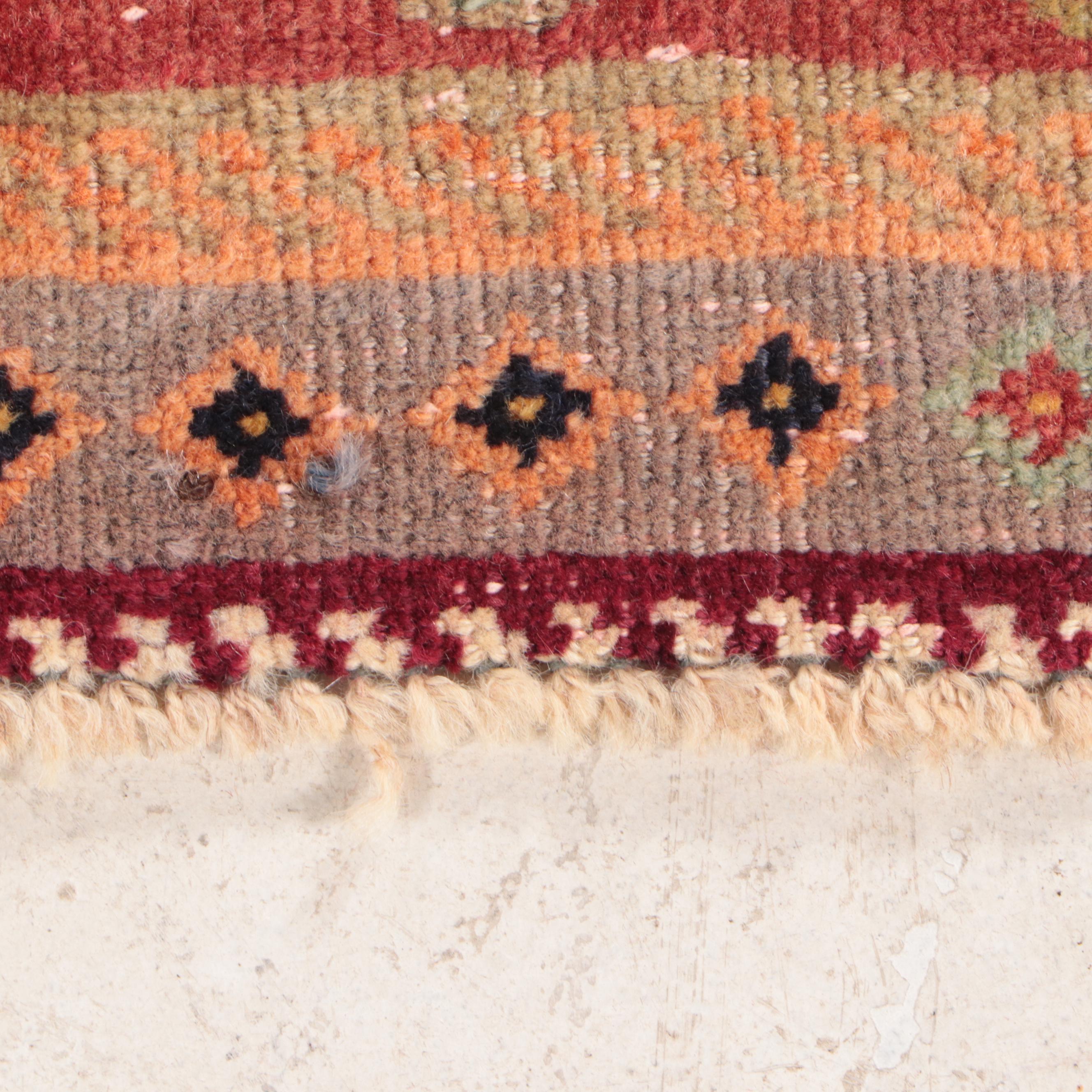 4'6 x 6' Hand-Knotted Persian Qashqai Area Rug