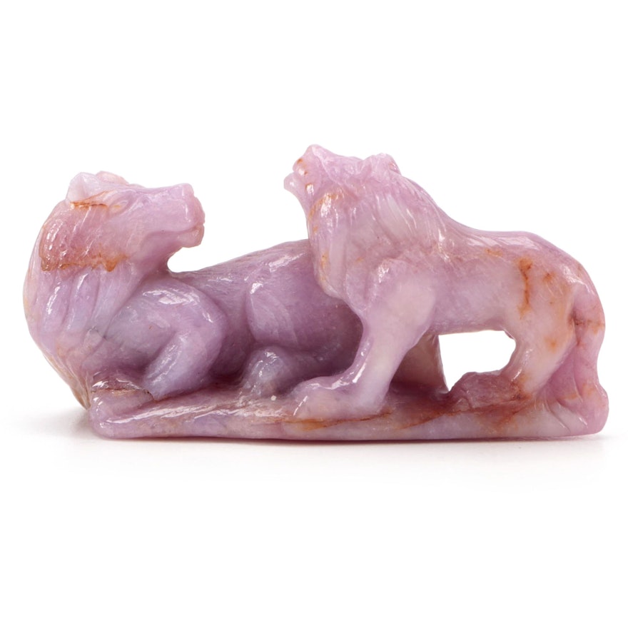 Hand-Carved Corundum Figurine of Wolves