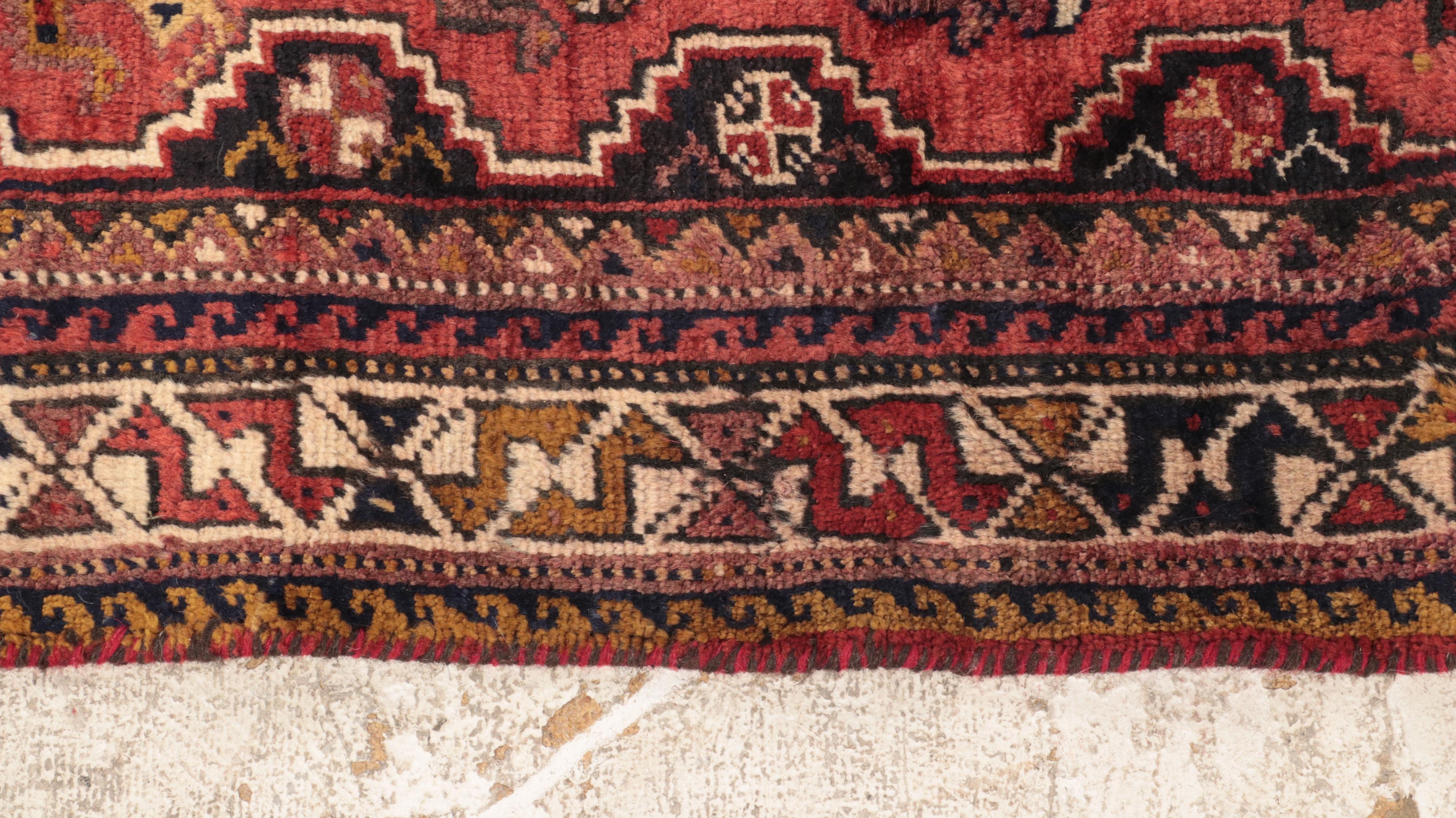 5'8 x 6'8 Hand-Knotted Persian Shiraz Area Rug