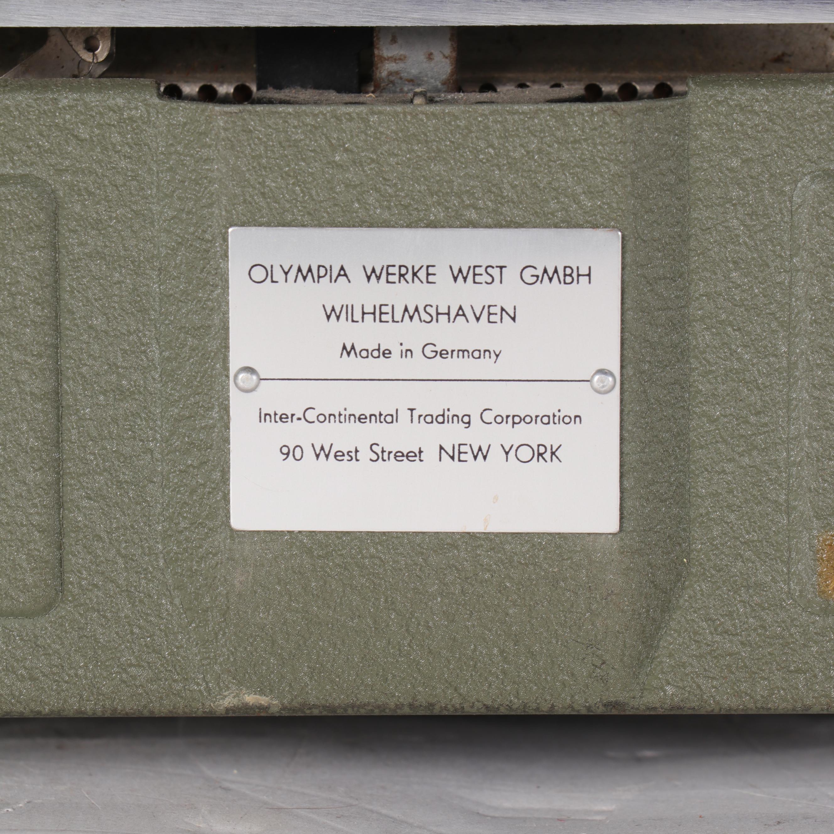 Olympia De Luxe Portable Typewriter, Mid-20th Century