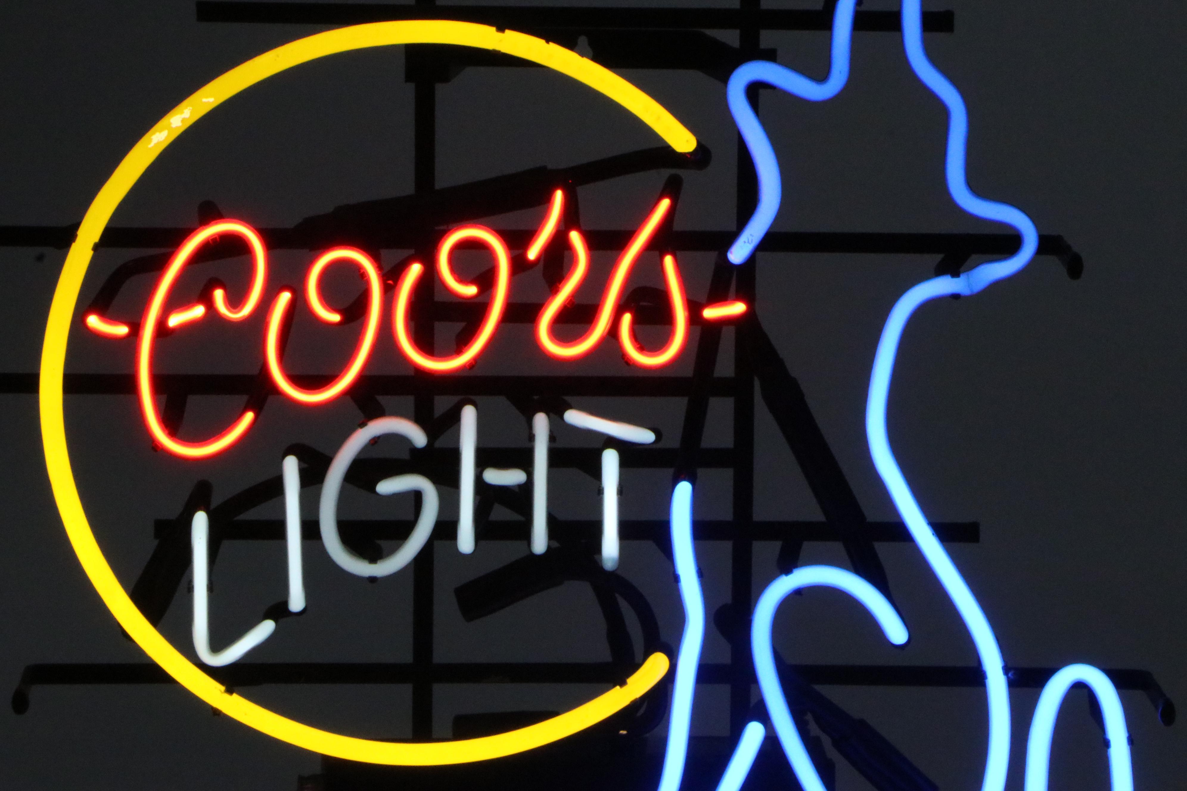 Coors Light Wolf Howling at Moon Neon Bar Sign