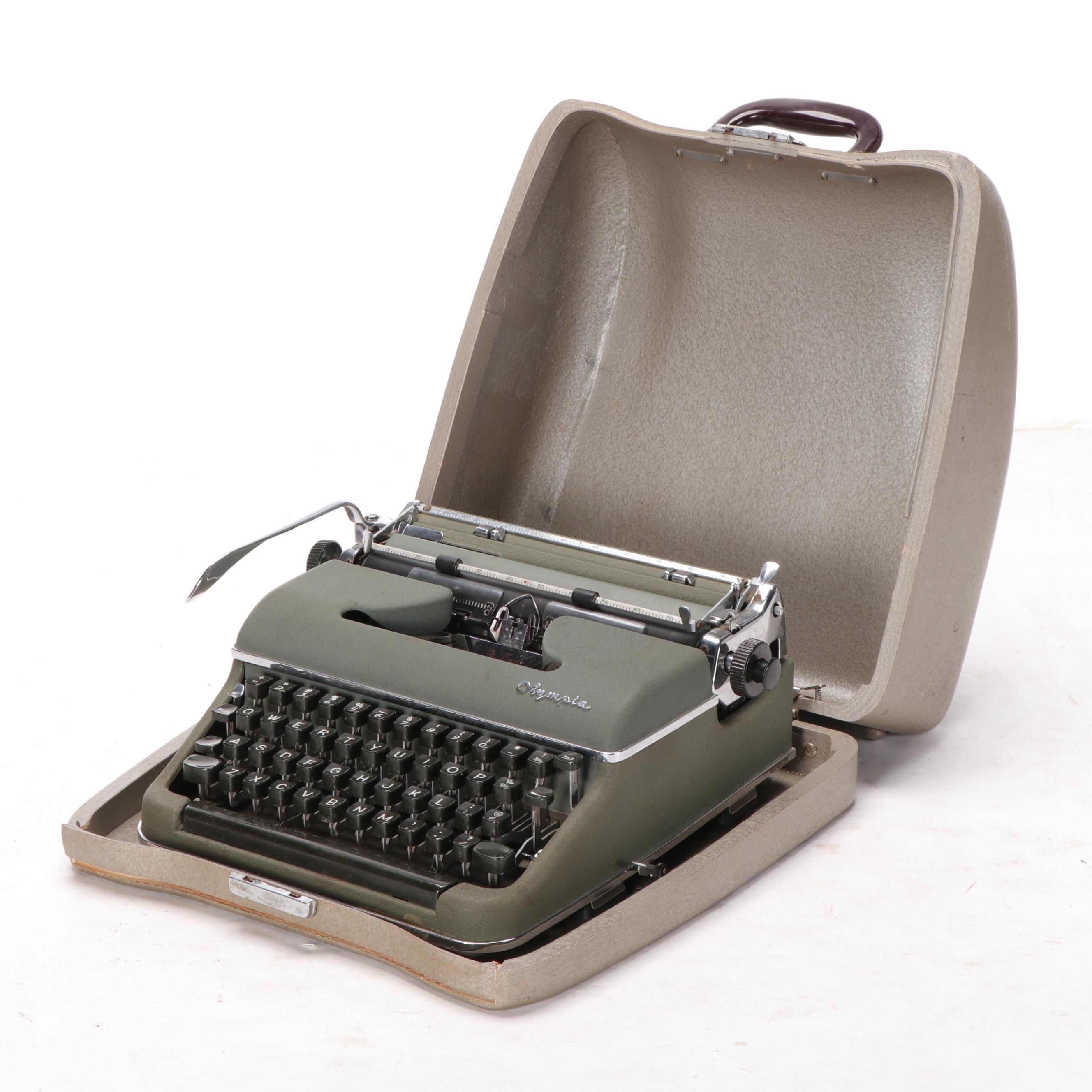 Olympia De Luxe Portable Typewriter, Mid-20th Century