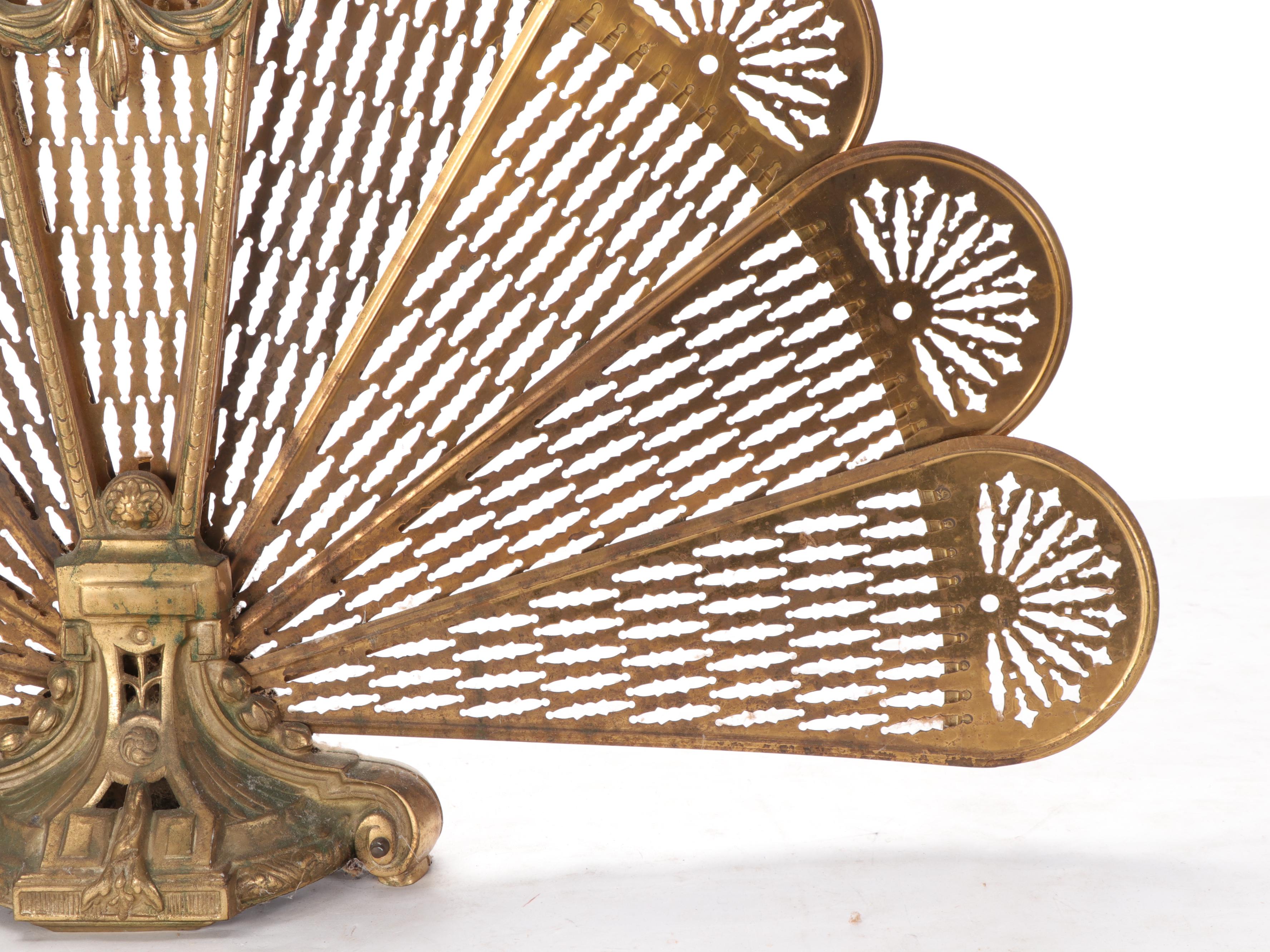 Andrea by Sadek Victorian Style Brass Fan Shaped Fireplace Screen