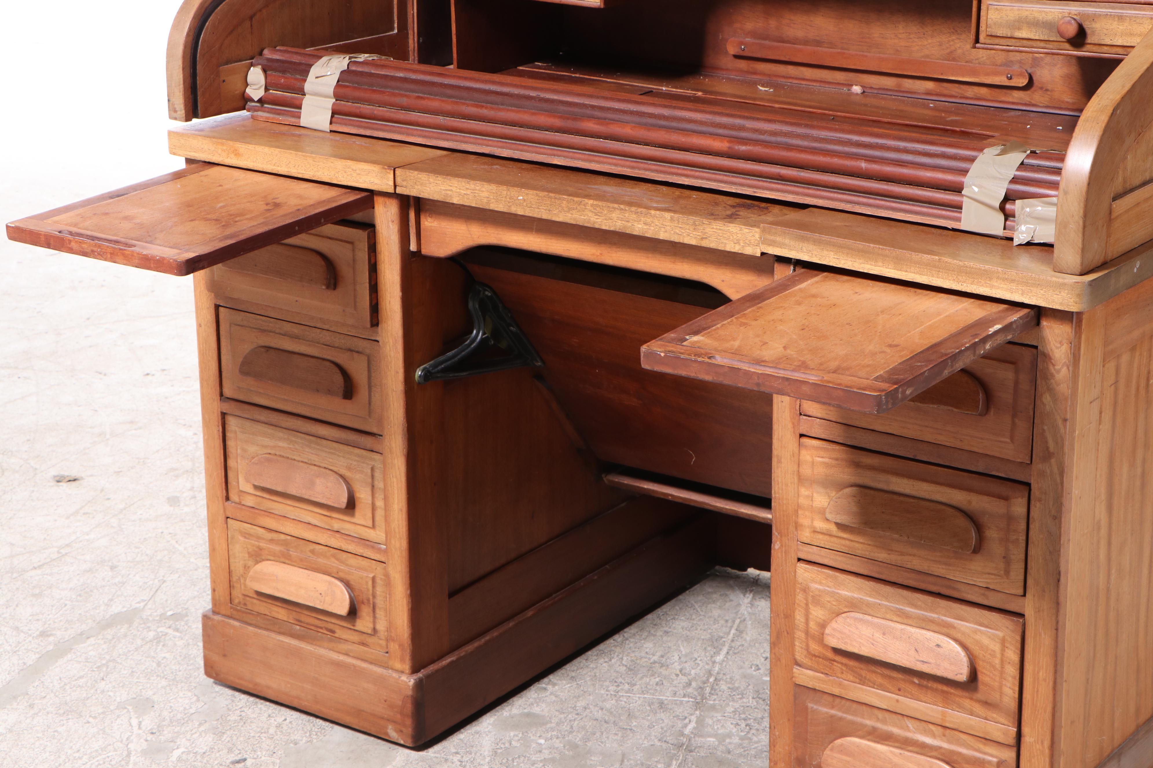 Walnut Roll-Top Desk, Early 20th Century