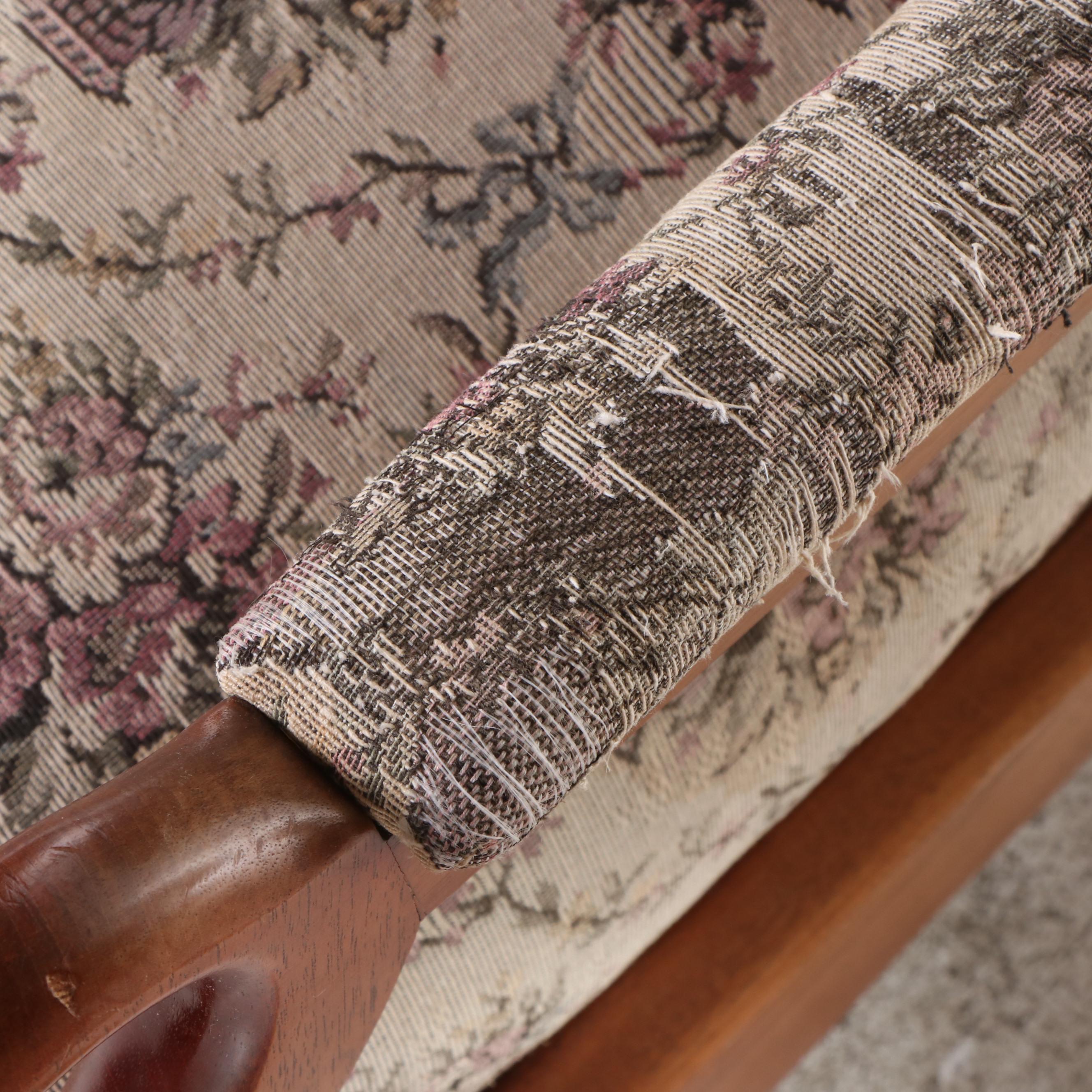 Classical Style Rose-Carved Mahogany Platform-Rocking Chair with Gooseneck Arms