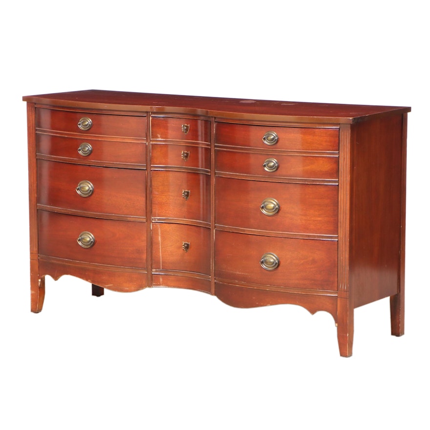 Dixie Federal Style Mahogany Nine-Drawer Serpentine Chest, Mid-20th Century