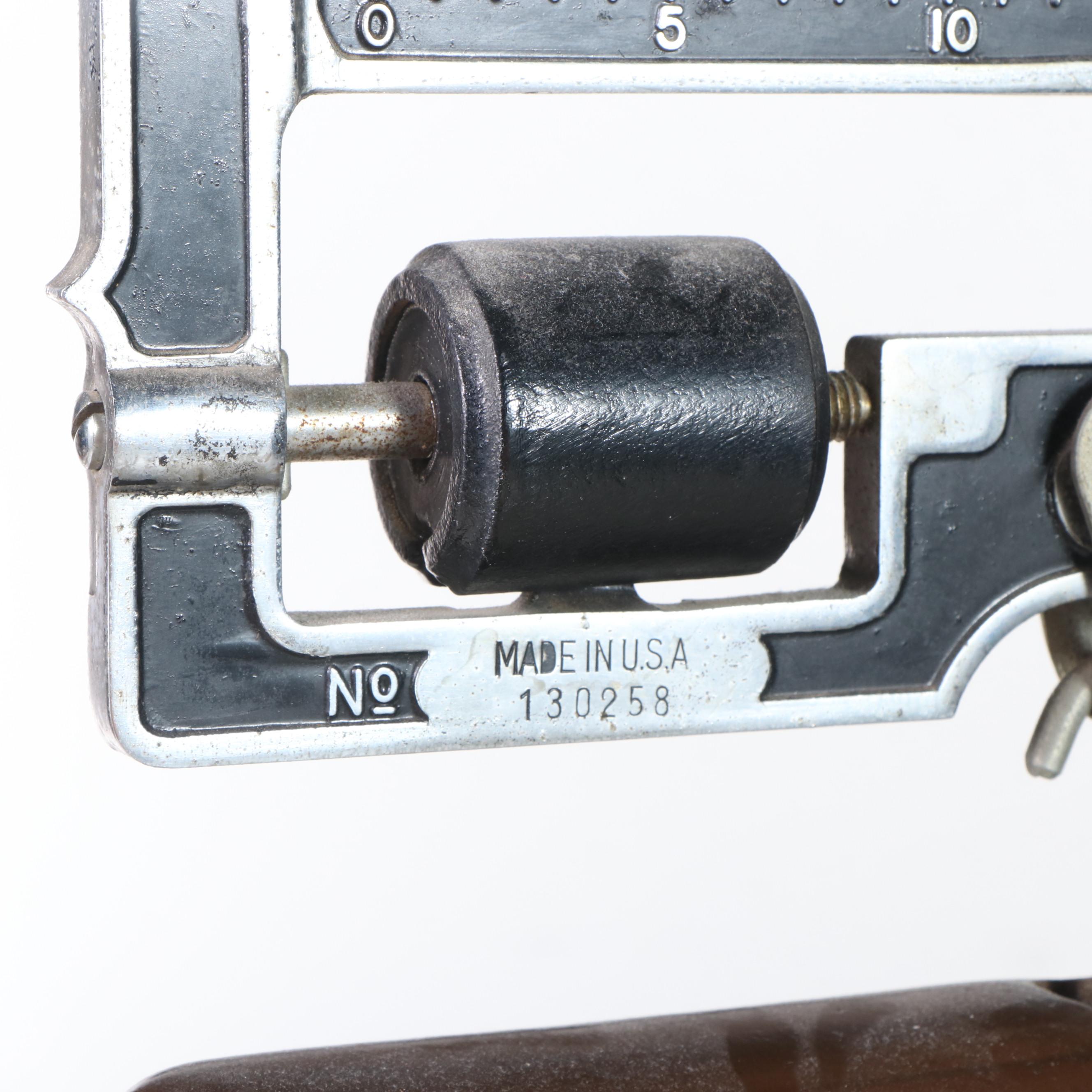 Chicago Continental Scale Works, Vintage Patient Weight Scale