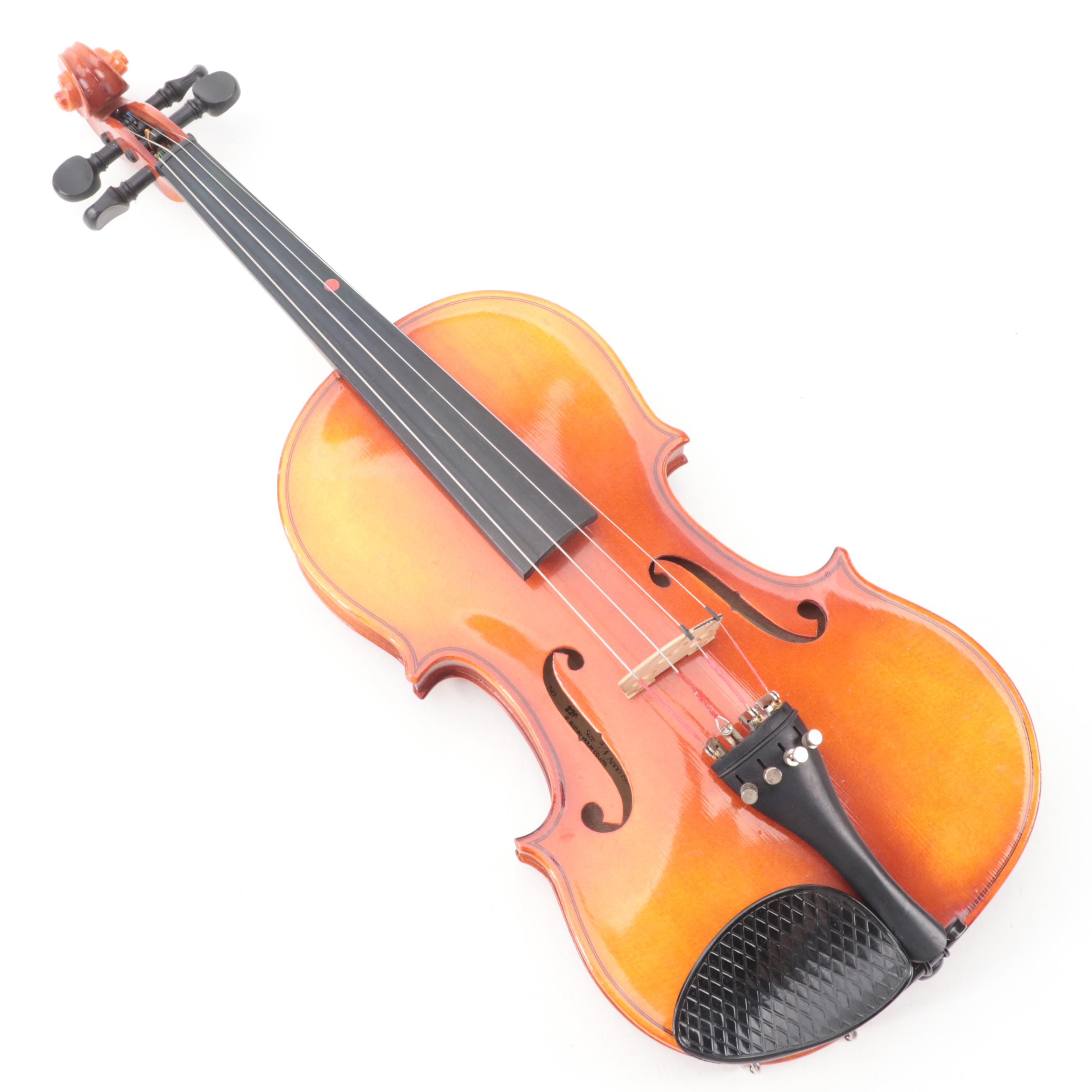 Suzuki No. 220 3/4 Violin with Bows and Case, 1980
