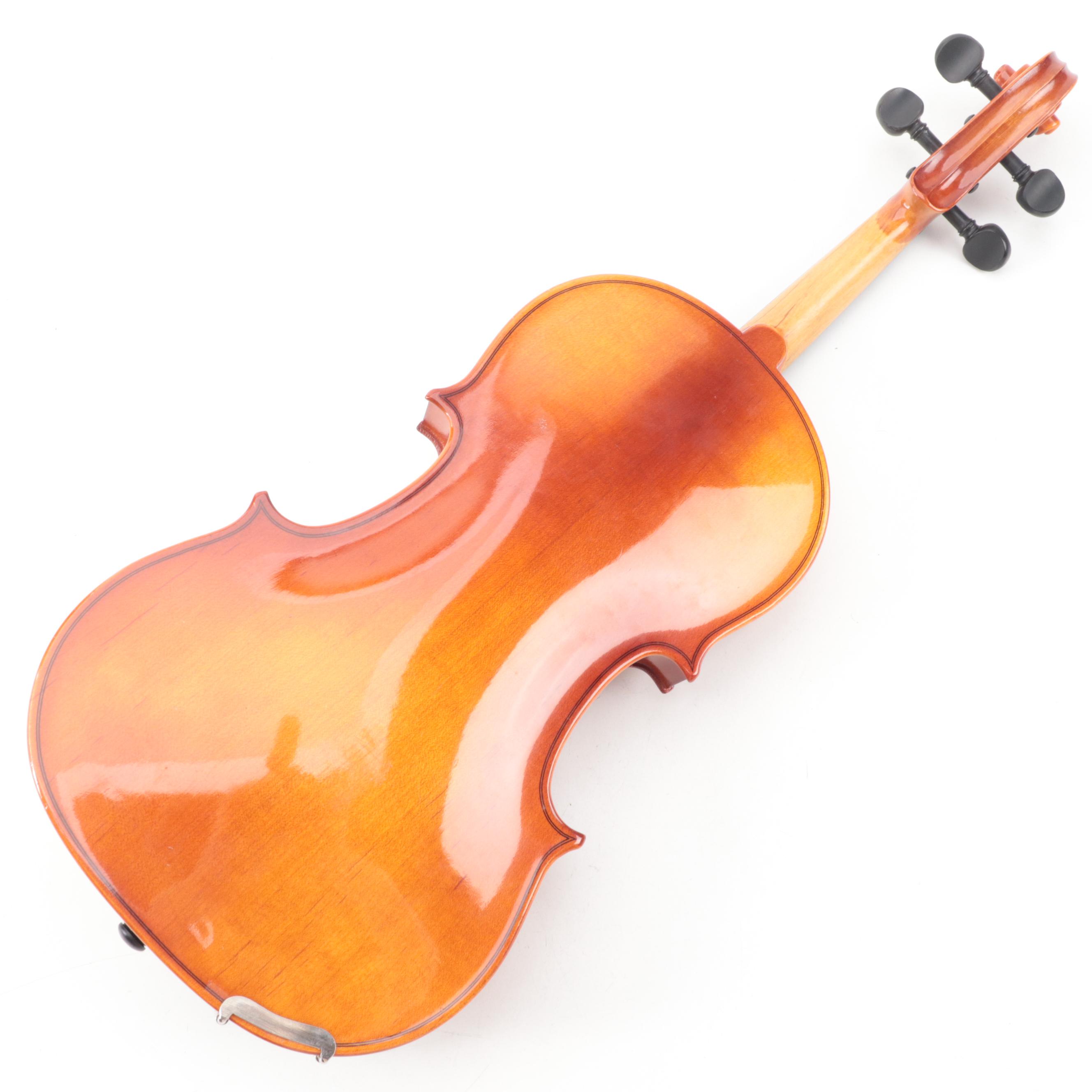 Suzuki No. 220 3/4 Violin with Bows and Case, 1980