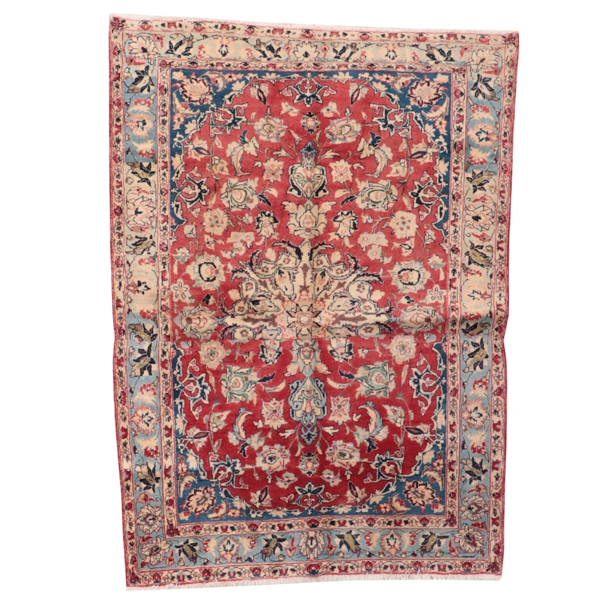 4'8 x 6'9 Hand-Knotted Persian Isfahan Area Rug