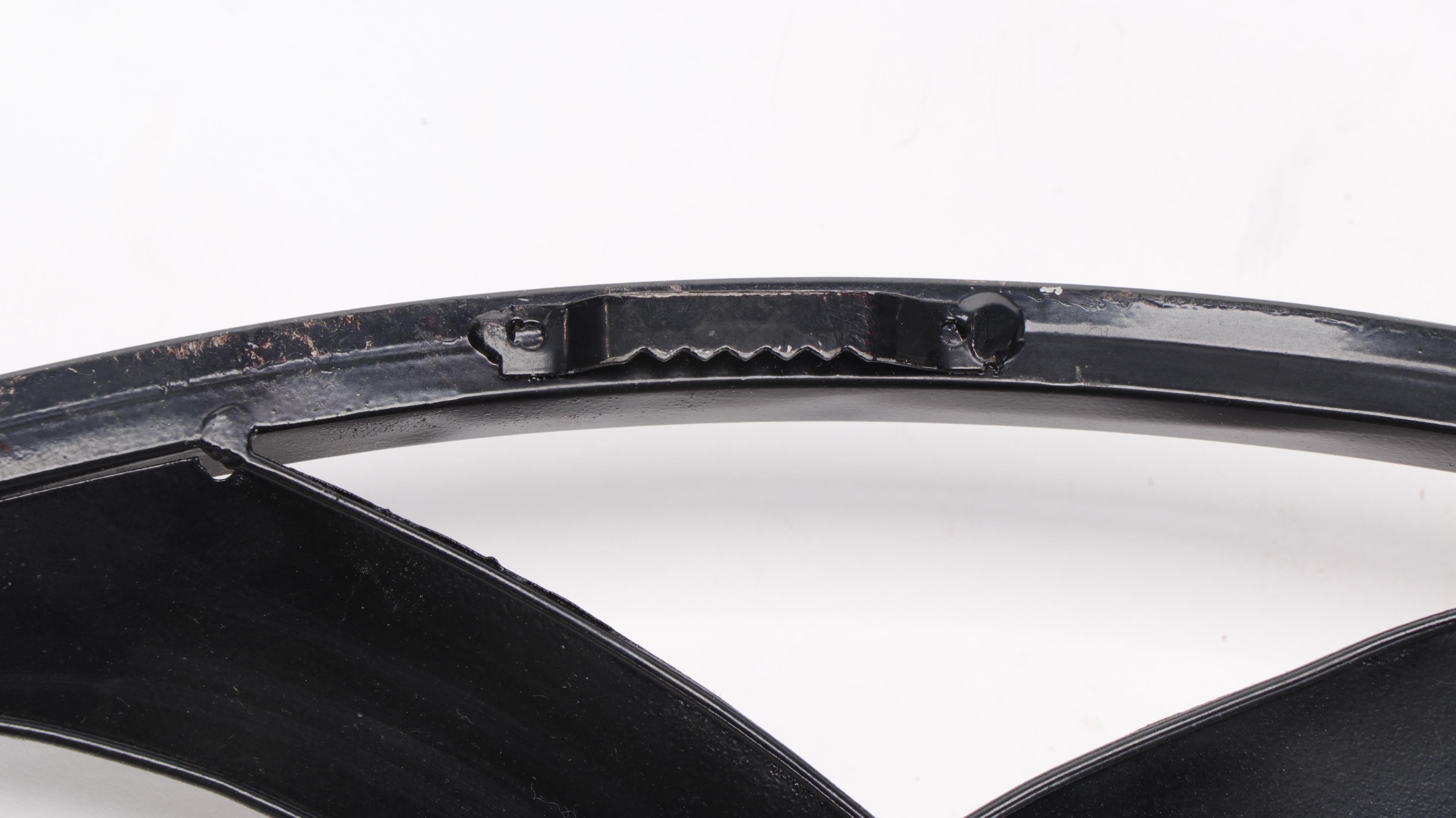 Cut Sheet Metal Overlapping Circles Wall Hanging