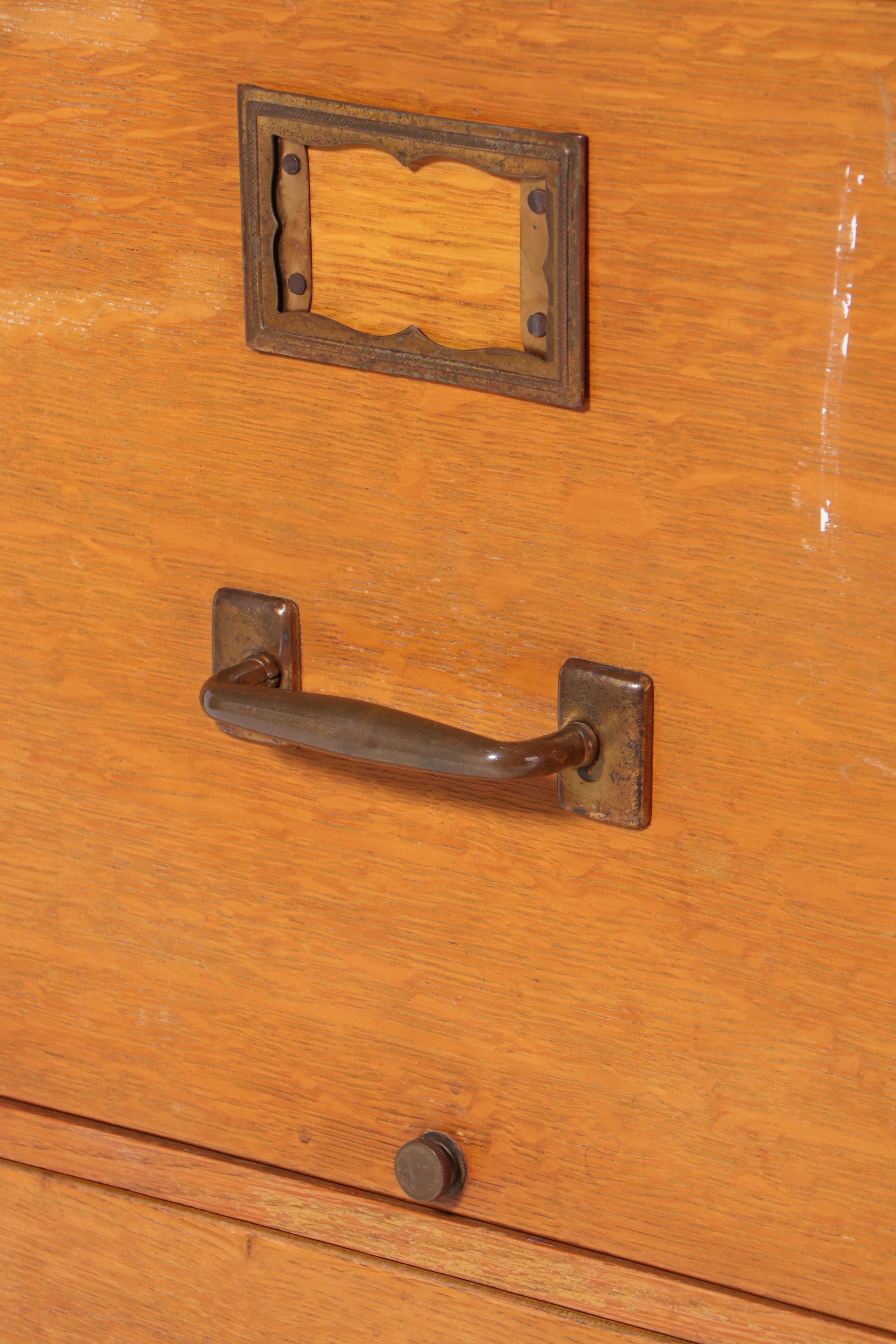 American Quartersawn Oak Four-Drawer File Cabinet, Early to Mid 20th Century