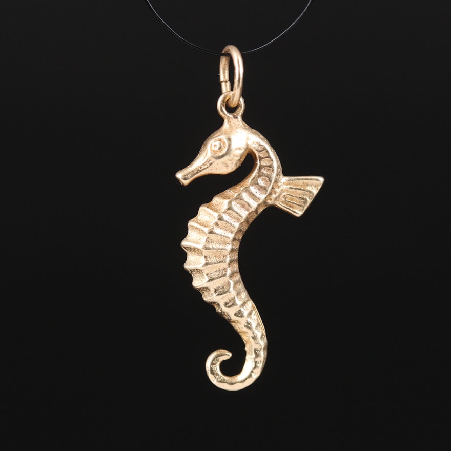 14K Seahorse Pendant