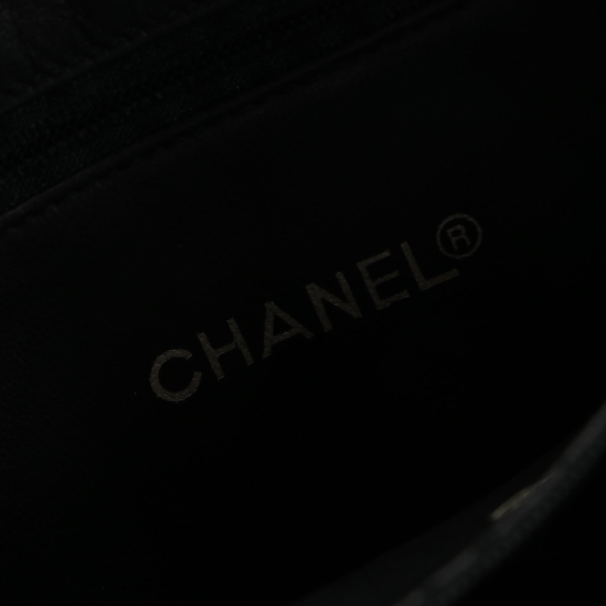 Chanel Slim Shoulder Bag in Black Quilted Calfskin Leather