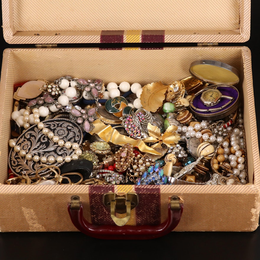 Uncommon Discoveries: Jewelry Collection