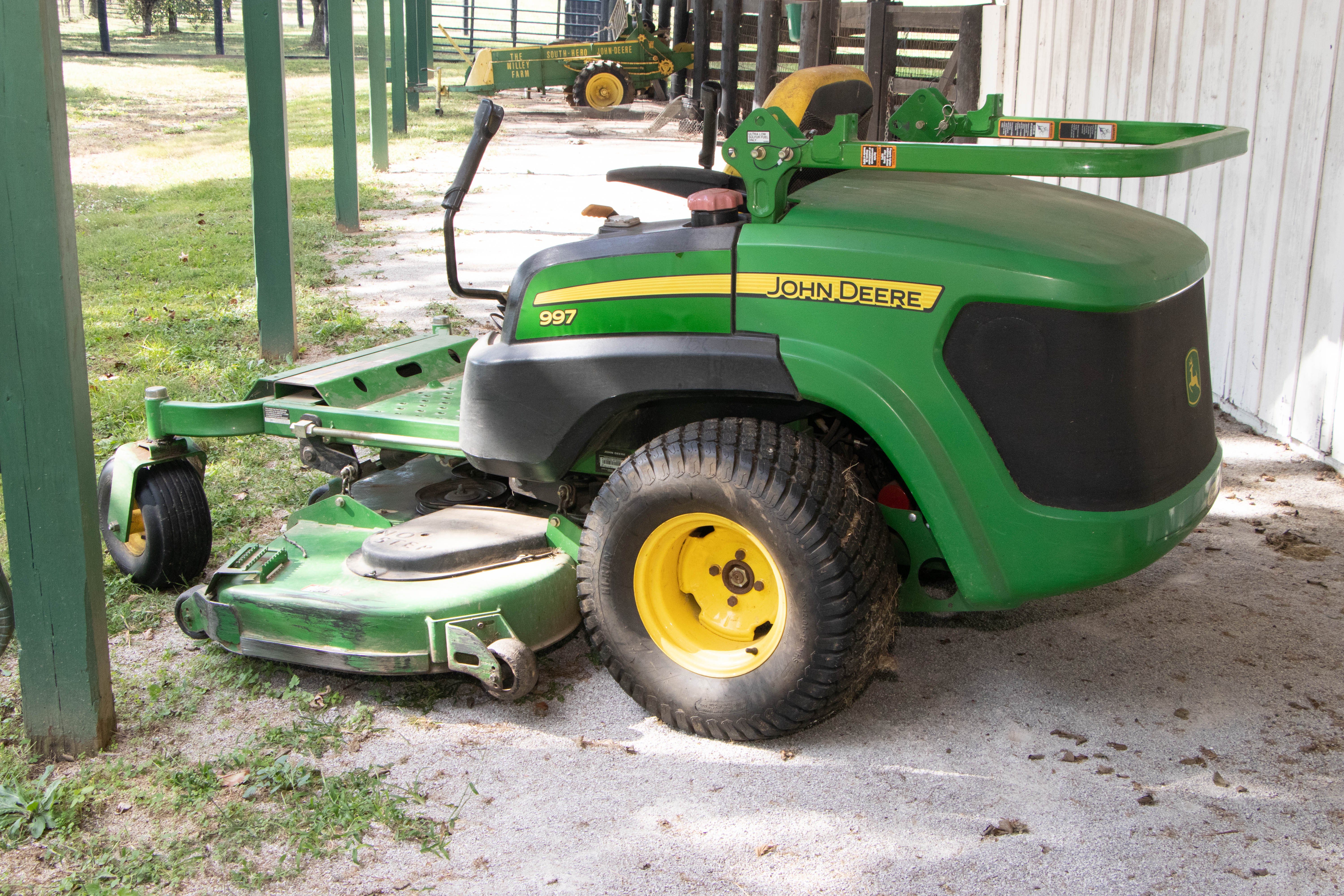 John Deere 997 Diesel Z Trak Zero Turn Mower