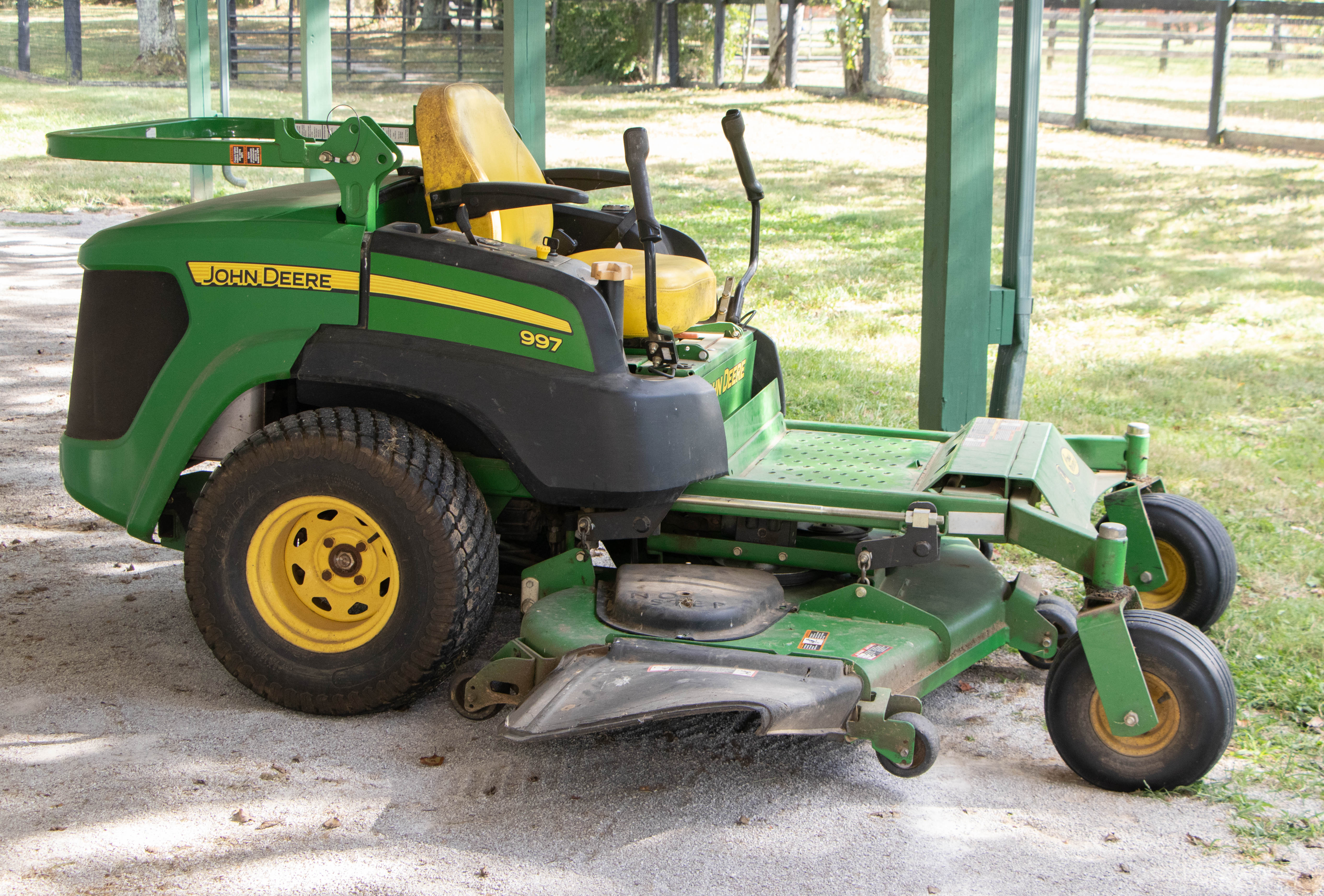 John Deere 997 Diesel Z Trak Zero Turn Mower