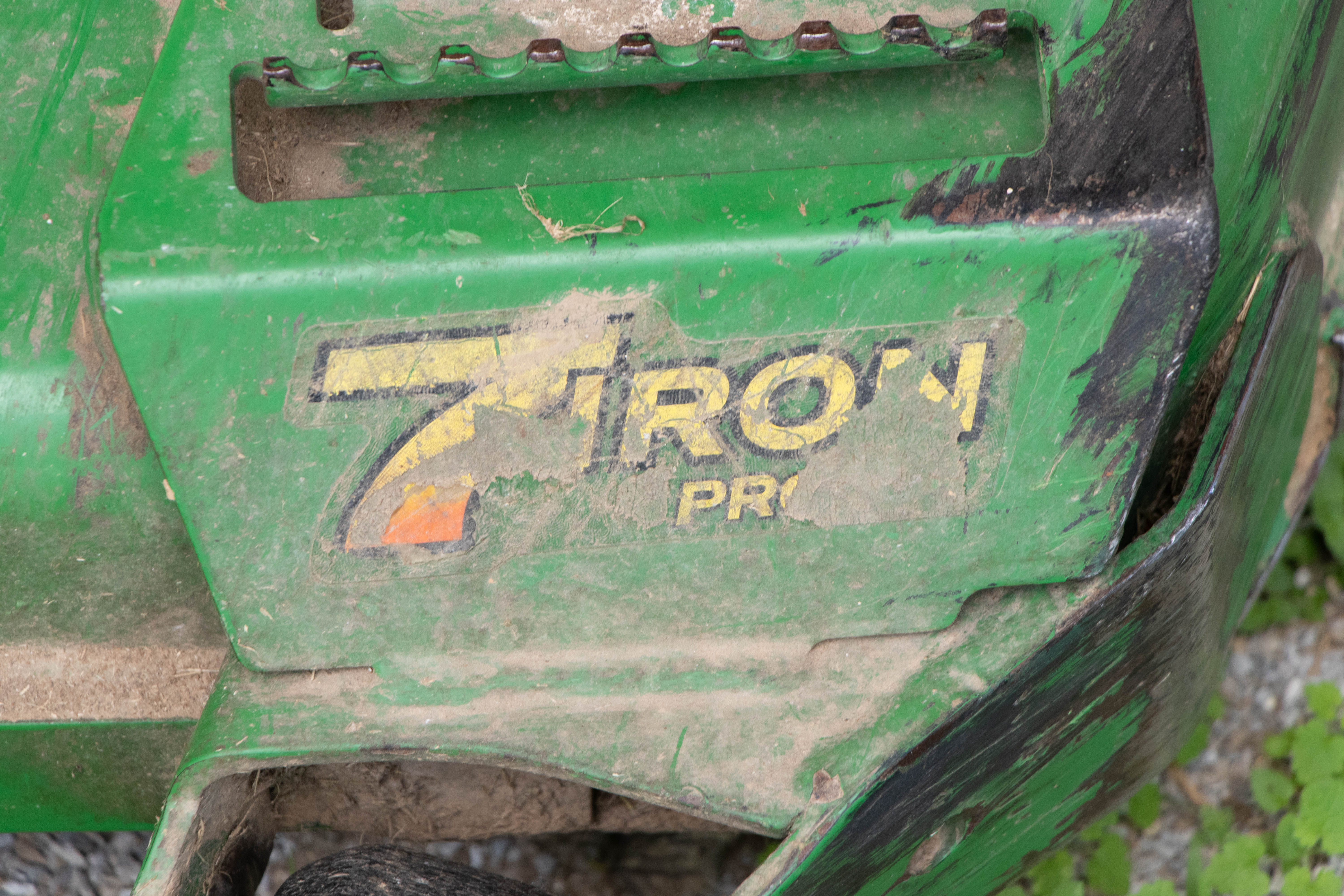 John Deere 997 Diesel Z Trak Zero Turn Mower
