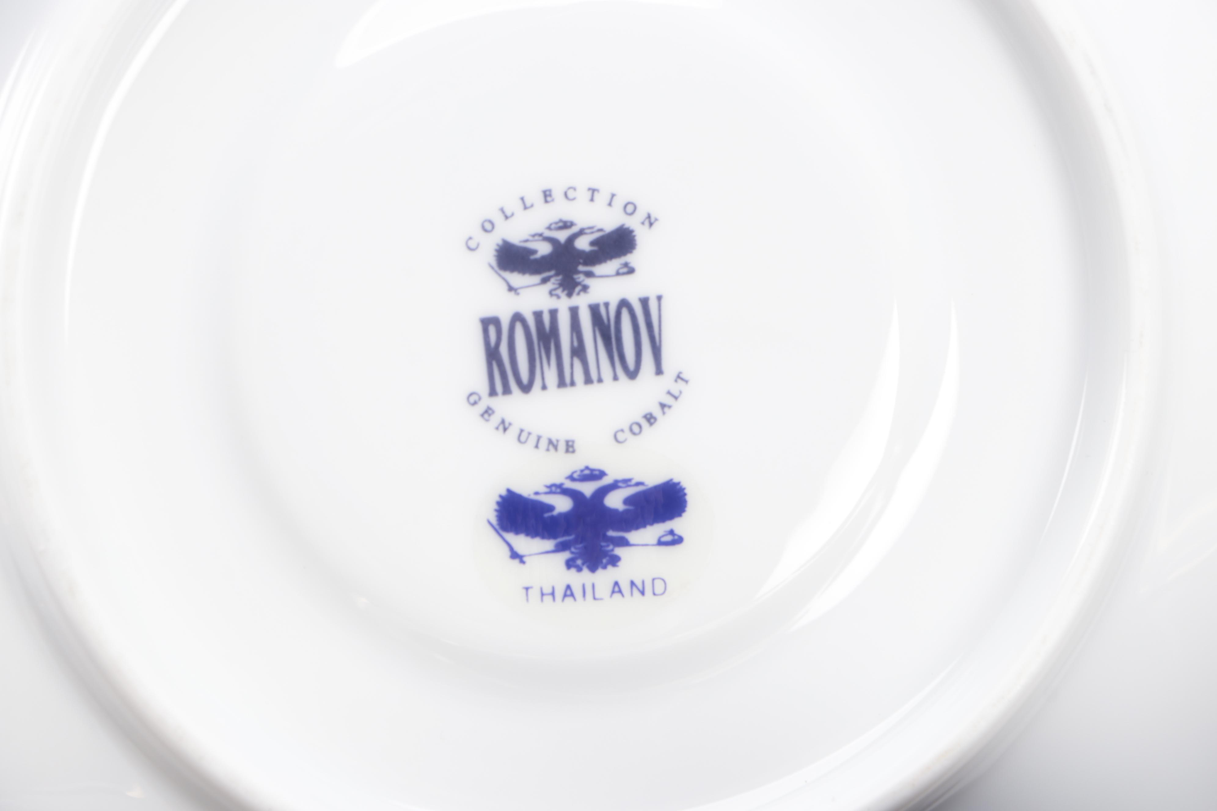 Christineholm "Romanov" Gilt and Cobalt Porcelain Dinnerware, 1990s